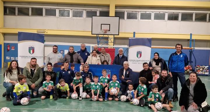 Incontro di calcio integrato con la società Lupetti Bianchi Trino