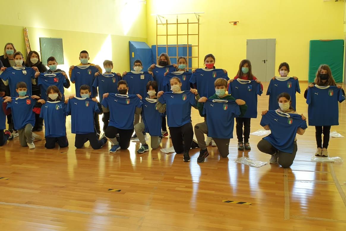 Valori in Rete - GiocoCalciando: la Scuola Primaria di Castrignano dei Greci prima classificata nella provincia Lecce