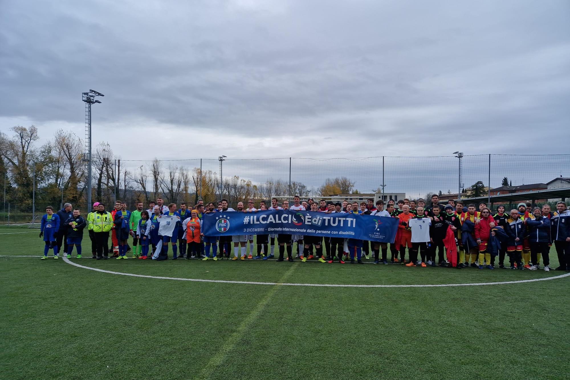 \"Il calcio è di tutti\": 11 squadre scese in campo a Verona in occasione della giornata internazionale dei diritti delle persone con disabilità