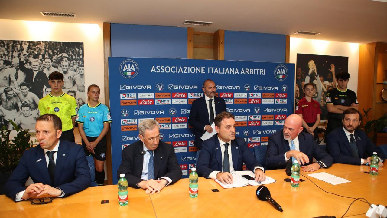 Si riduce da 47 a 42 arbitri l’organico della CAN, 5 i direttori di gara promossi. Zappi: \"Così potremo far crescere meglio i giovani\"