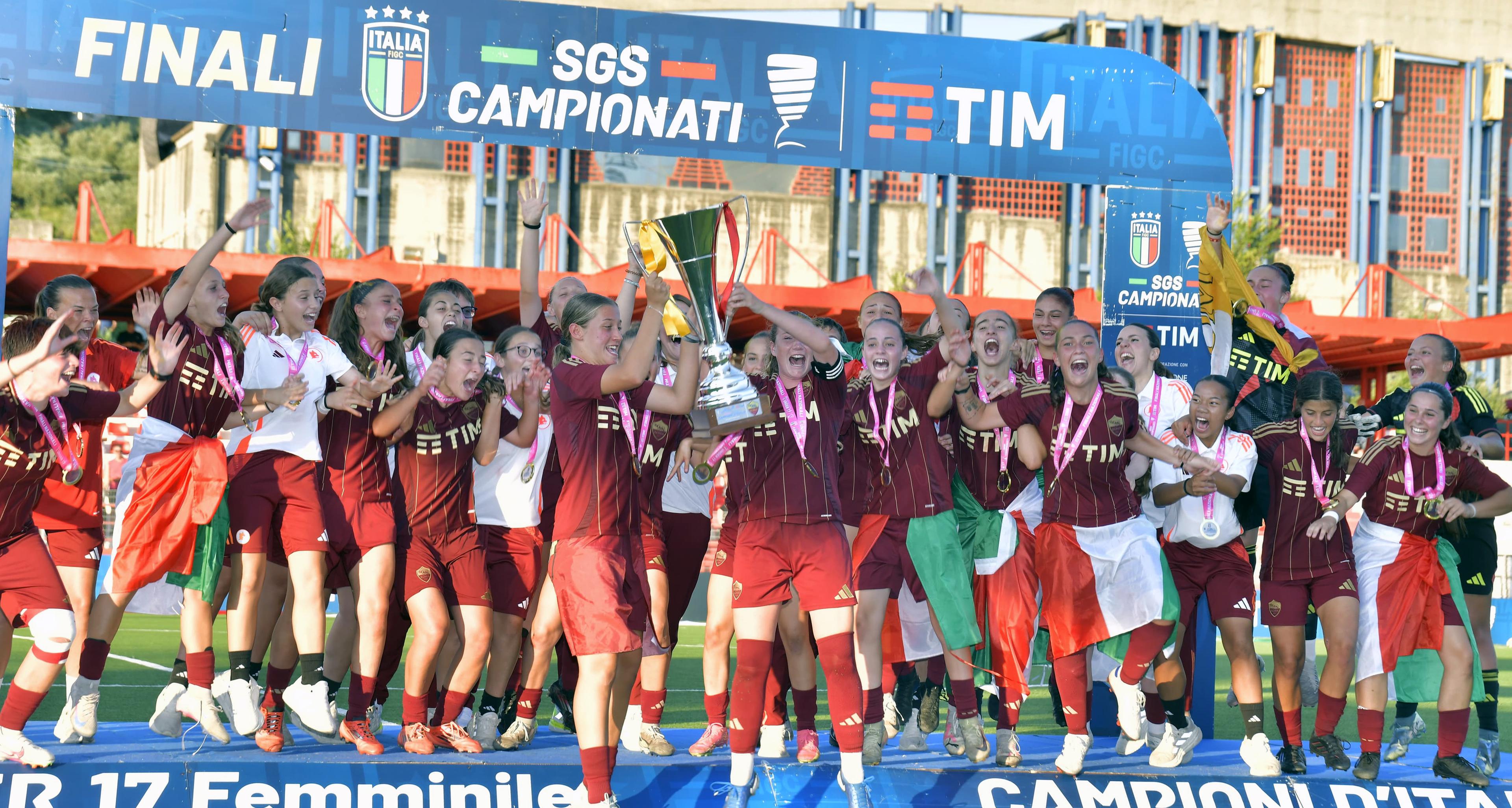 Under 17 Femminile, Roma campione d'Italia: 2-0 al Milan in finale. Di Martino: \"Orgoglioso di queste ragazze\"