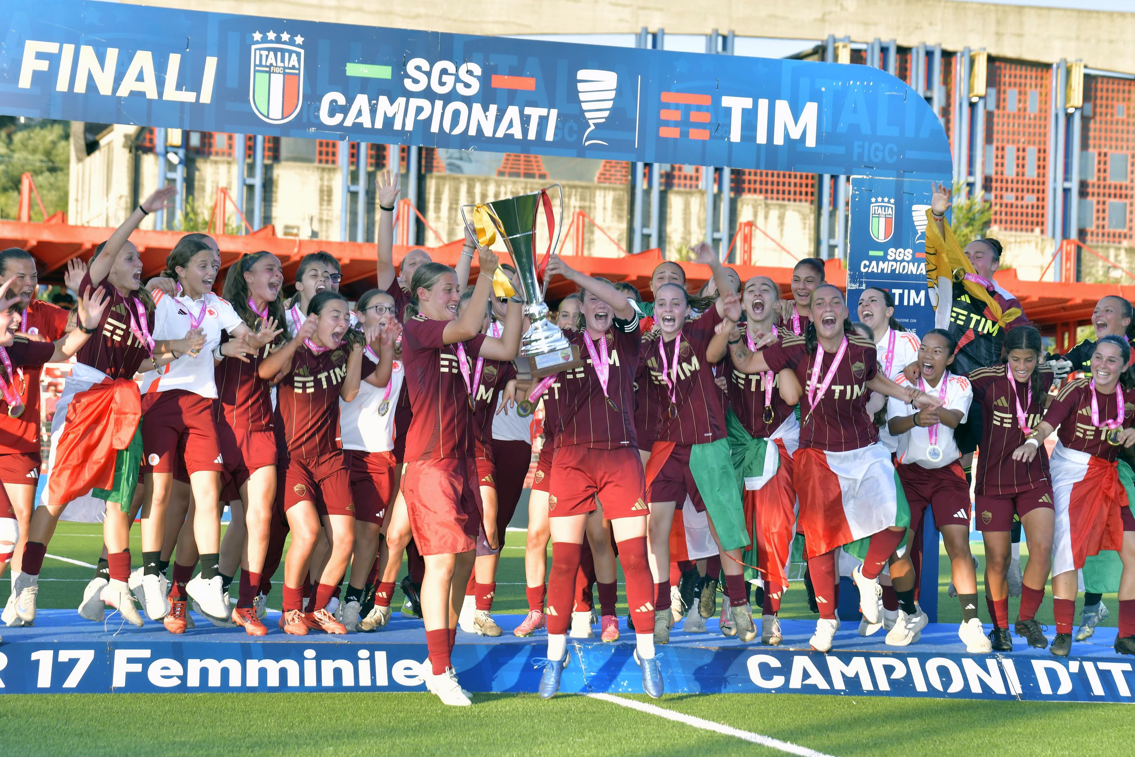 Under 17 Femminile, Roma campione d'Italia: 2-0 al Milan in finale. Di Martino: \"Orgoglioso di queste ragazze\"