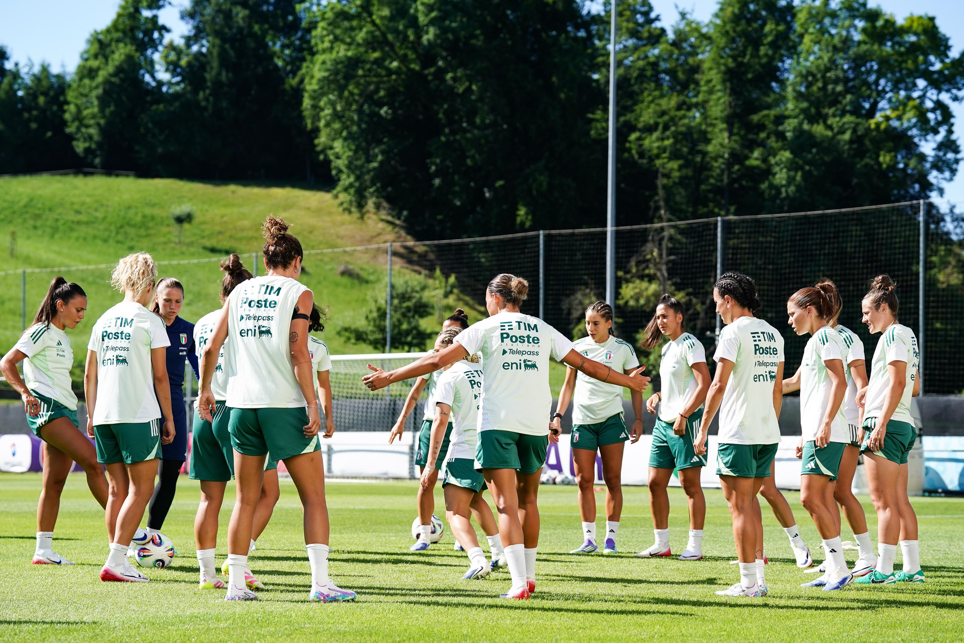 WEGGIS, SWITZERLAND - JUNE 28: Players of Italy during the Italy Women training session at Thermoplan Arena on June 28, 2025 in Weggis, Switzerland. (Photo by Daniela Porcelli - FIGC/FIGC via Getty Images)