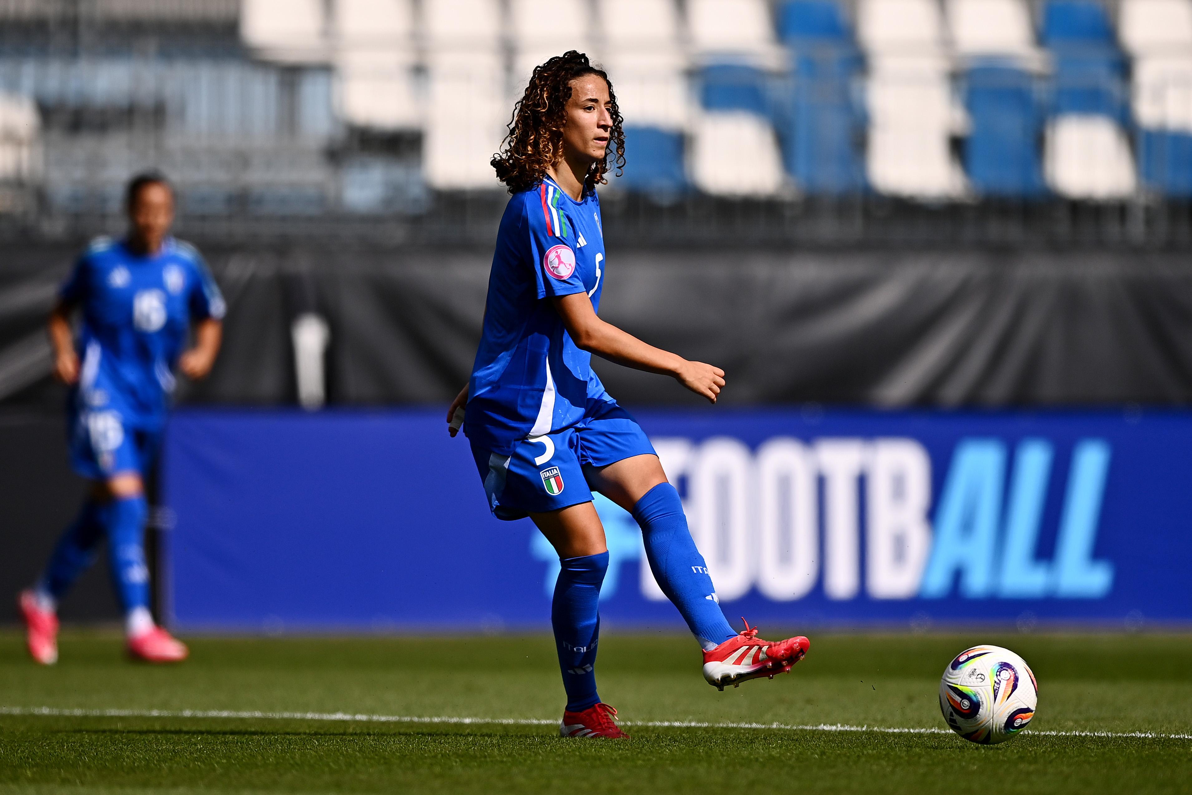 RZESZOW, POLAND - JUNE 21: Azzurra Gallo of Italy controls the ball during the UEFA Women's European Under-19 Championship 2024/25 Group A match between Italy and France at Stadium Rzeszow on June 21, 2025 in Rzeszow, Poland. (Photo by Tyler Miller - Sportsfile/UEFA via Getty Images)