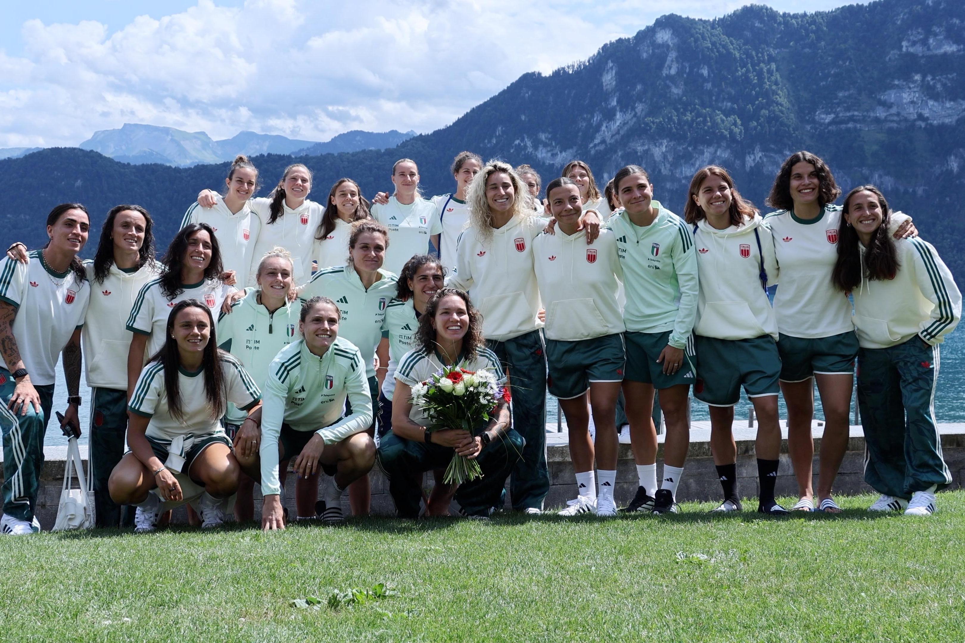 Verso i quarti con la Norvegia, Cantore e Piga: \"Servirà leggerezza\". Linari festeggiata dalla squadra per la laurea in Scienze Motorie