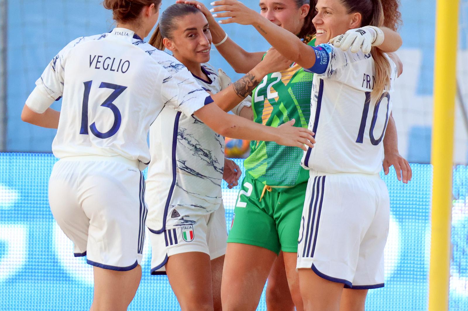 WEBSL, le Azzurre non sbagliano all'esordio nelle qualificazioni: 3-2 ai Paesi Bassi. Feudi: \"Le ragazze sono state esemplari\"