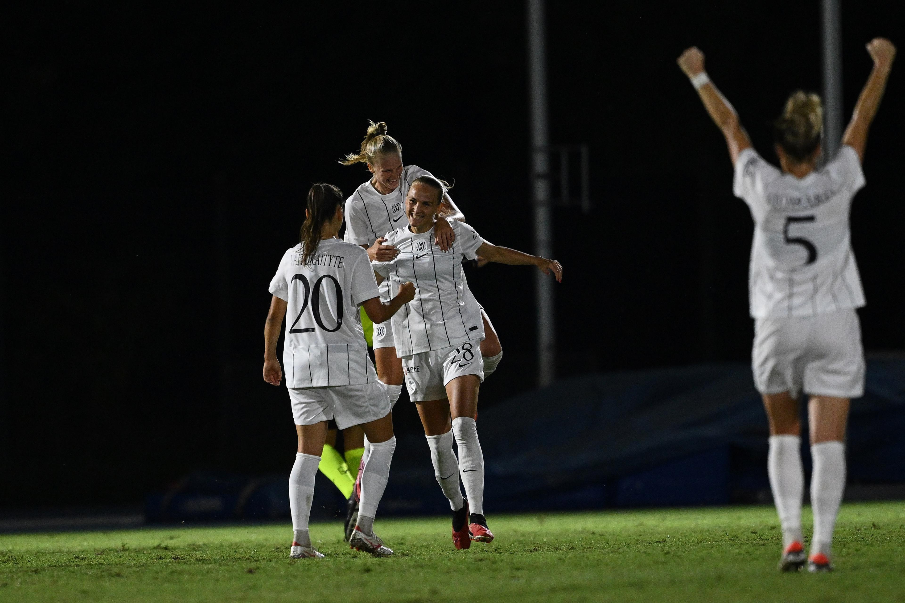 Mathilde Madsen (Como Women)Zara Kramzar (Como Women)Liucija Vaitukaityte (Como Women) ; September 7; 2025 - Football : Italian Women Cup 2025 2026 Femminile ; 2°Day ; match between Como Women 1-1 Genoa Women at Ferruccio Trabattoni Stadium ; Seregno, Italy; ;( photo by aicfoto)(ITALY) [0855]