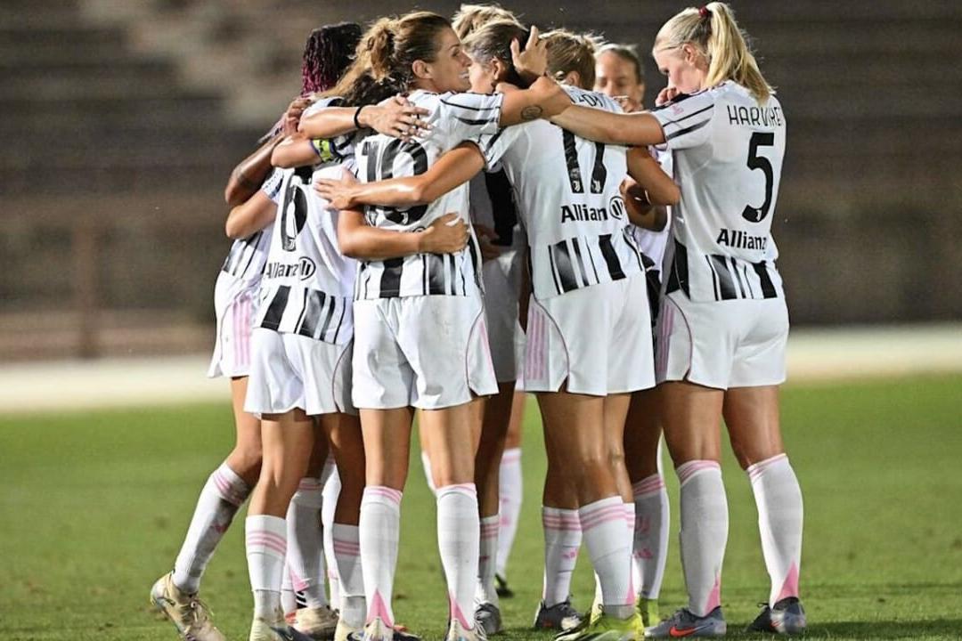 La nuova stagione si apre con Ternana Women-Roma e Genoa-Inter. Alle 20.30 porte aperte al Tardini: Parma-Juventus in diretta su Sky e NOW