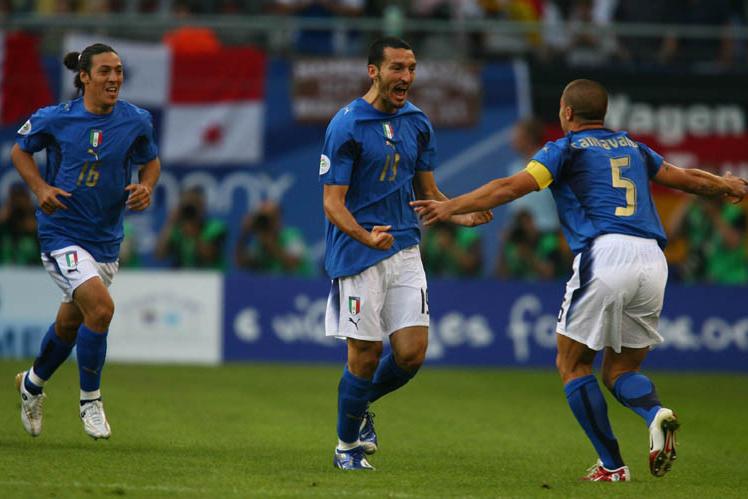 Zambrotta, a tutta fascia tra passato, presente e futuro: \"Gattuso può restituire entusiasmo e identità alla Nazionale\"