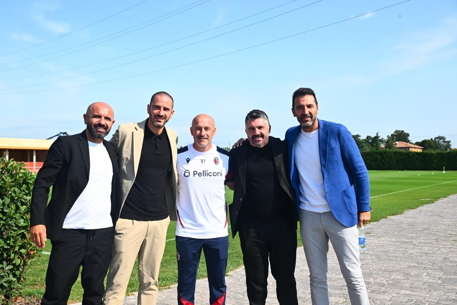 Gattuso fa visita al Bologna, incontro con mister Italiano e tutta la squadra