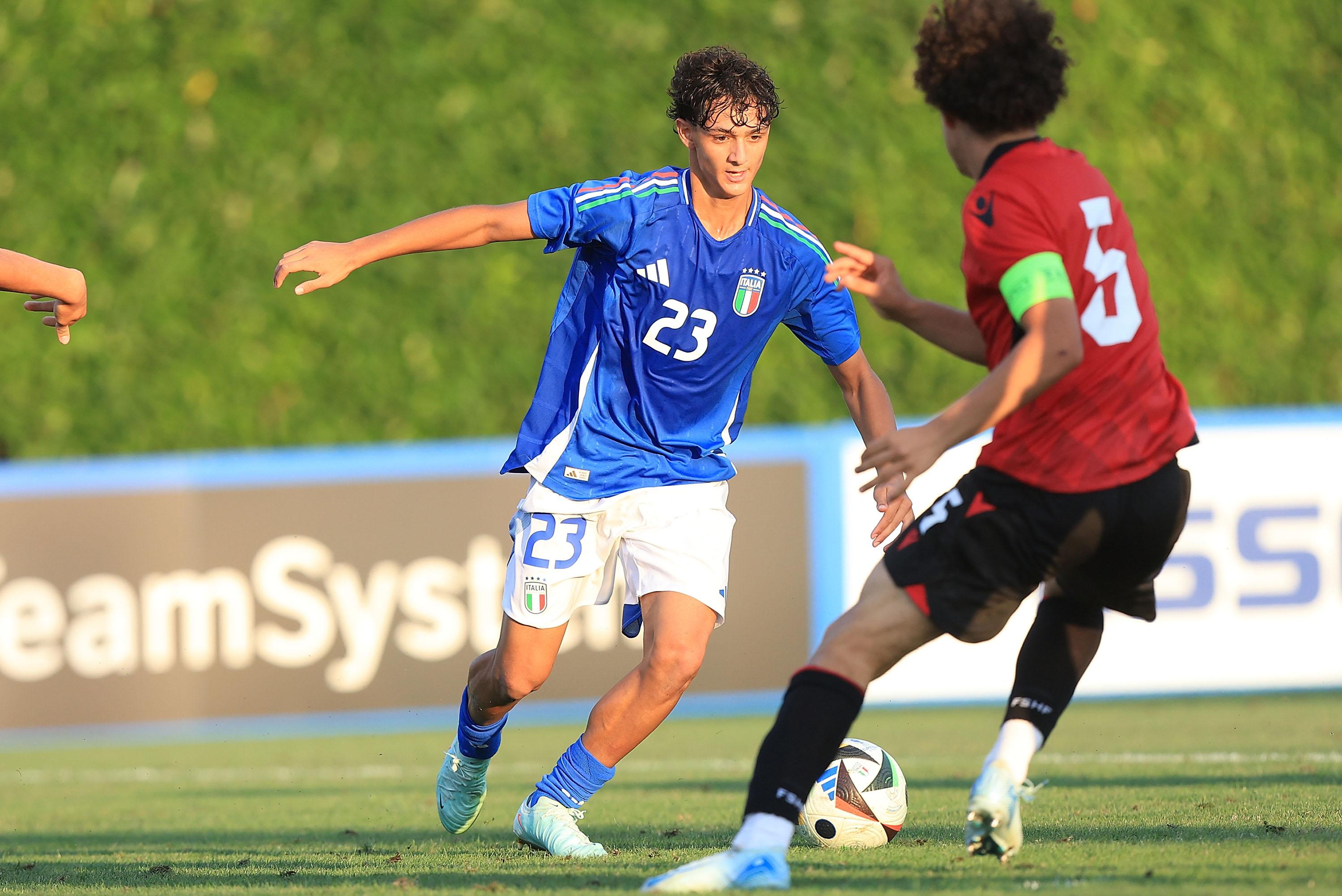FLORENCE, ITALY - AUGUST 12: Mattia Guaglianone of Italy U17 in action during the frendly match between Italy U17 and Albania U17 at Centro Tecnico Federale di Coverciano on August 12, 2025 in Florence, Italy. (Photo by Gabriele Maltinti - FIGC/FIGC via Getty Images) *** Local Caption *** Mattia Guaglianone