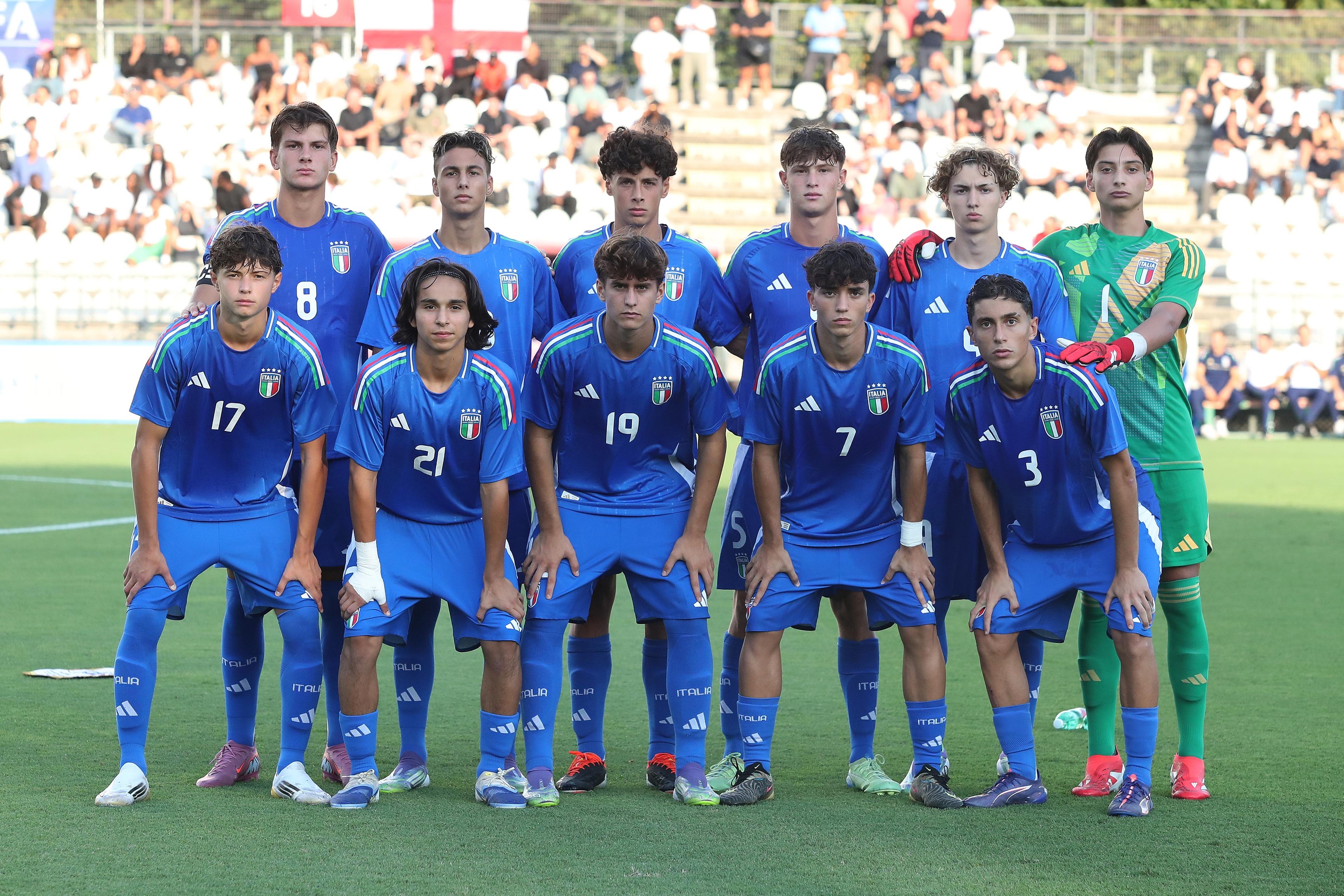 ROME, ITALY - AUGUST 26: Italy U16 team poses during the International friendly match between Italy U16 and England U16 at Stadio Tre Fontane on August 26, 2025 in Rome, Italy. (Photo by Paolo Bruno - FIGC/FIGC via Getty Images)