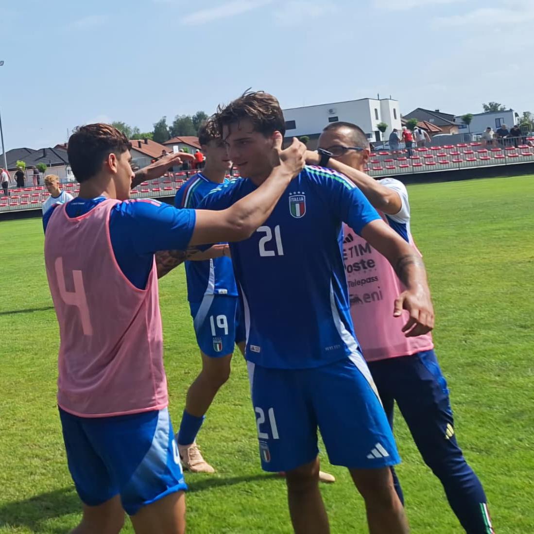 Gli Azzurrini chiudono la trasferta in Croazia con una vittoria: il 2-1 sulla Cechia porta la firma di Crimaldi e Castiello
