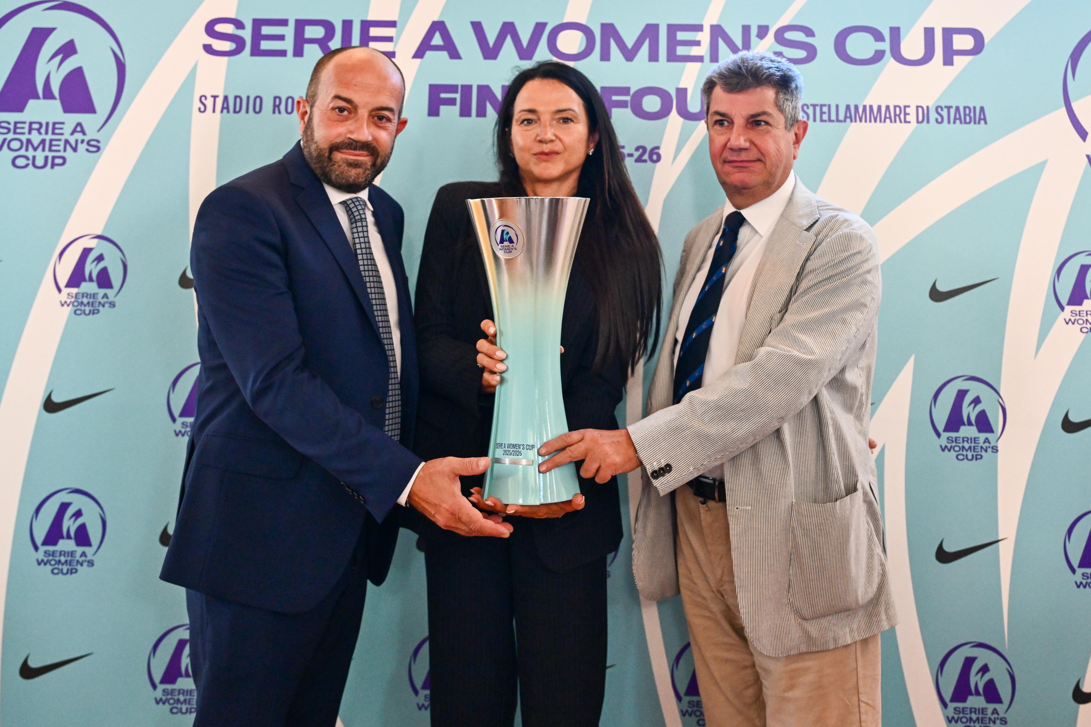 Sorteggiate le semifinali: martedì 23 il derby Roma-Lazio, mercoledì 24 Juventus-Inter. In vendita i biglietti per le sfide di Castellammare
