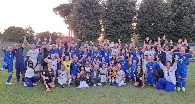 Emozioni e festa per tutti, al match tra la Nazionale Parlamentari e la rappresentativa DCPS
