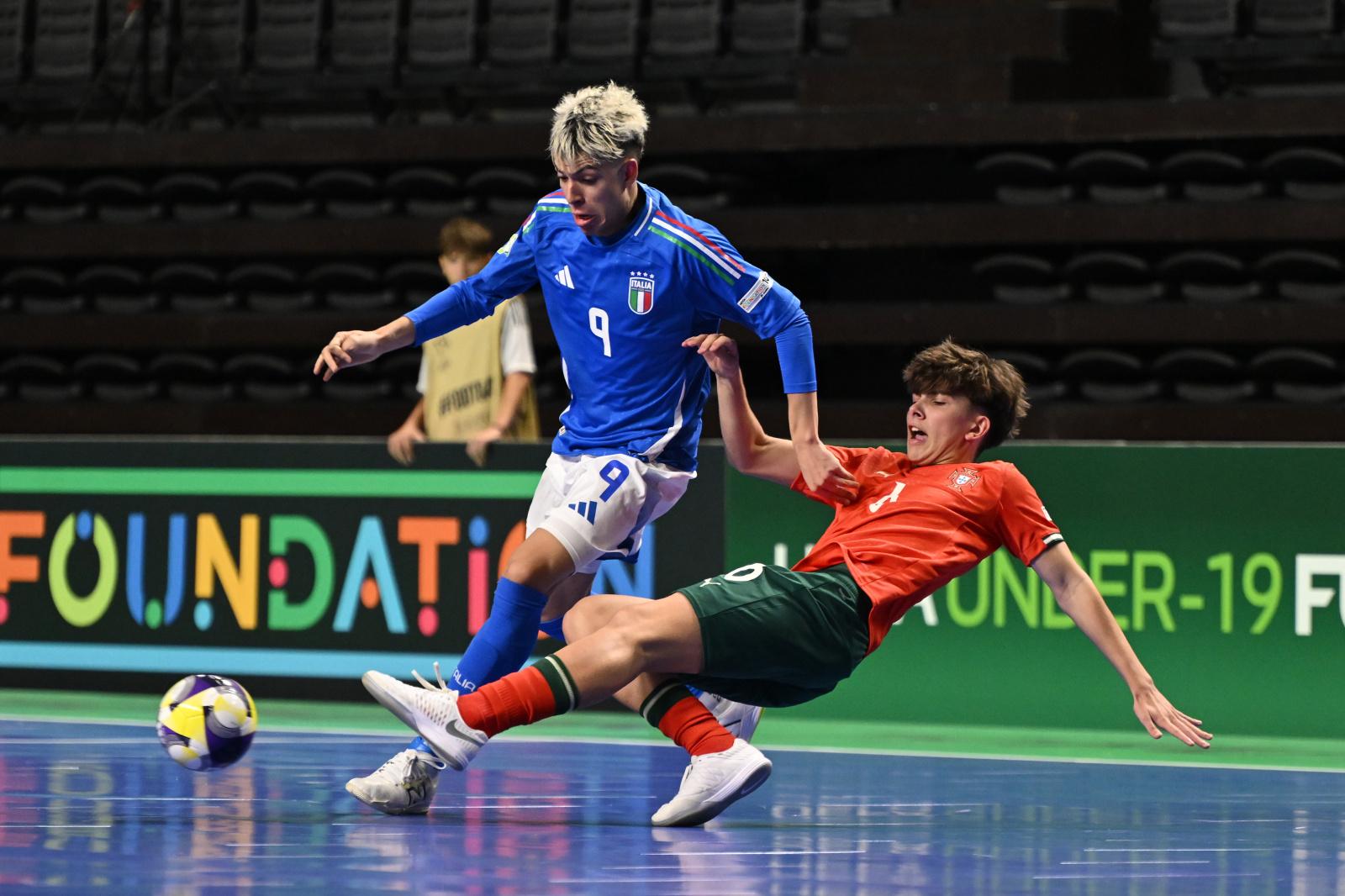 Esordio amaro all’Europeo per gli Azzurrini, i campioni in carica del Portogallo vincono 7-1