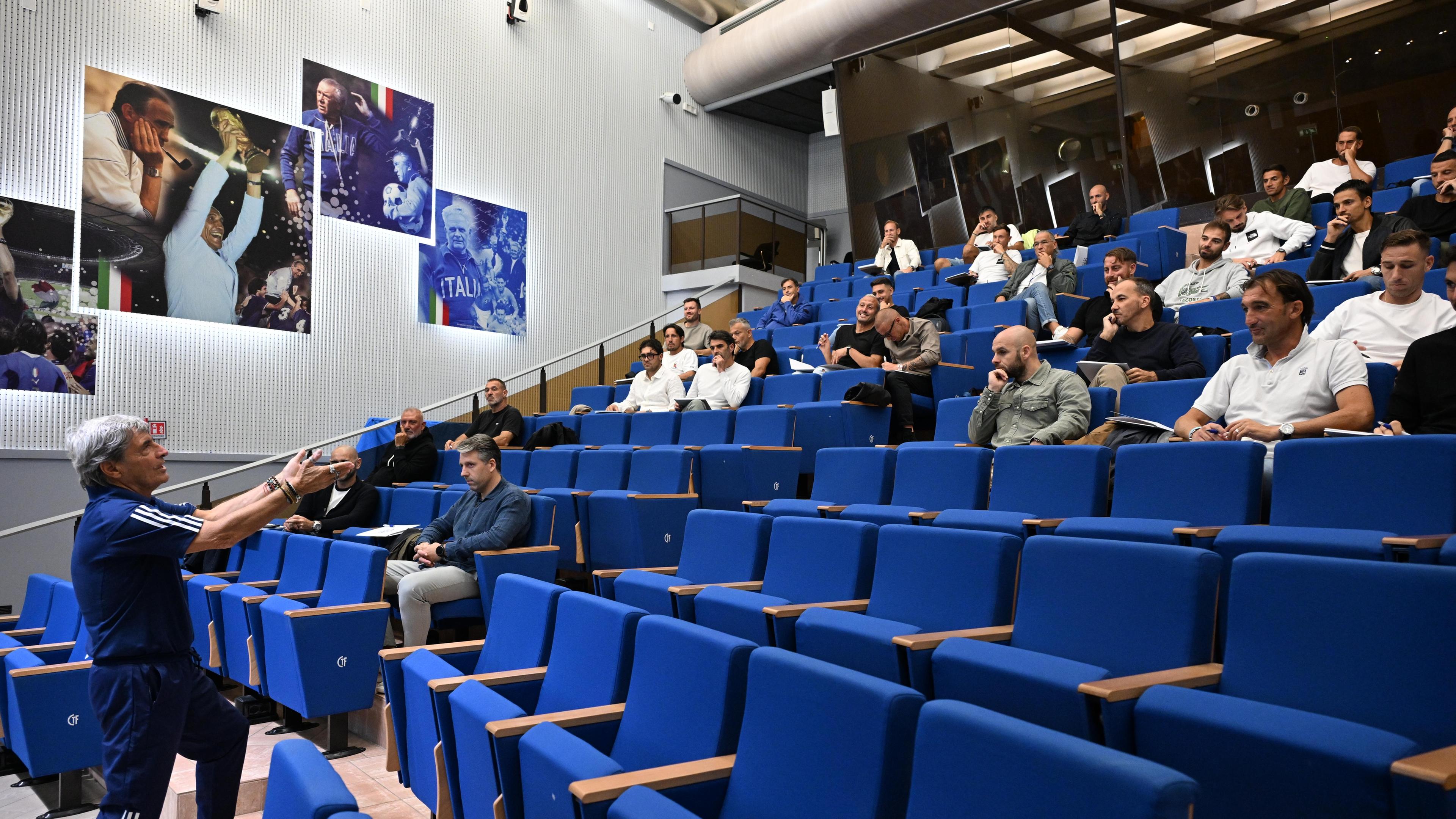 Inaugurato a Coverciano il nuovo corso UEFA A: tra gli allievi Biglia e Felipe Dal Bello