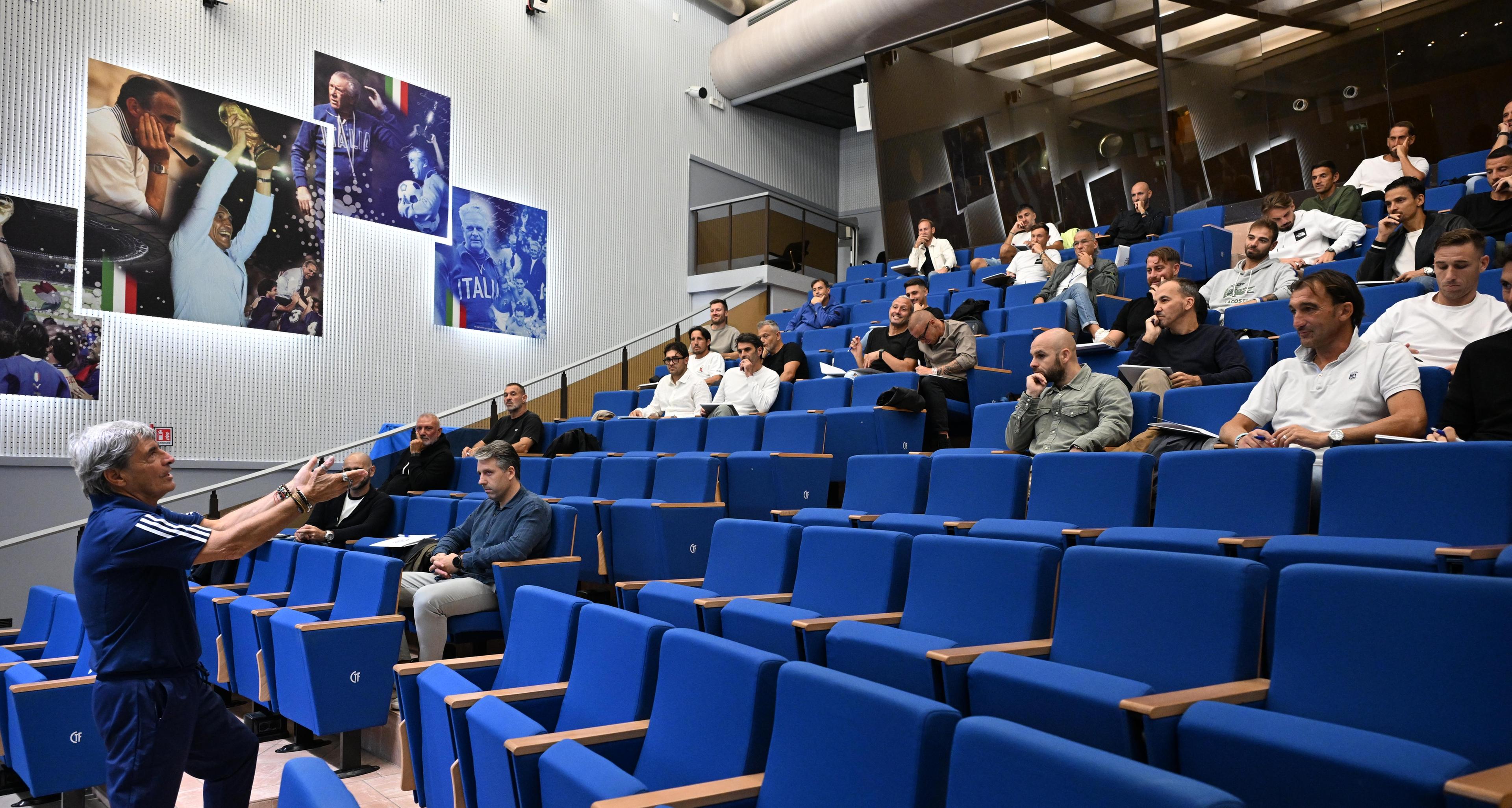 Inaugurato a Coverciano il nuovo corso UEFA A: tra gli allievi Biglia e Felipe Dal Bello