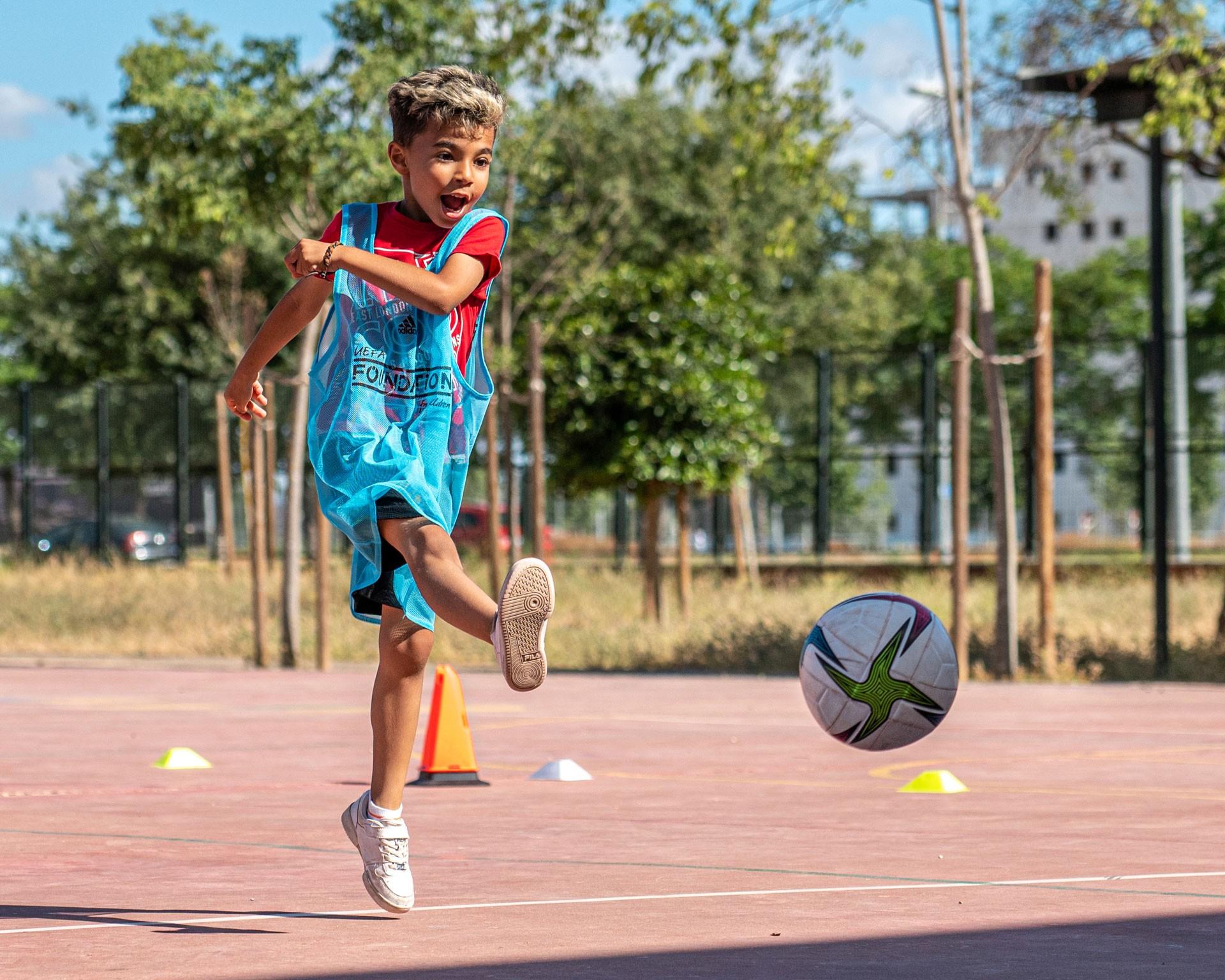 La FIGC sostiene i progetti di UEFA Foundation for Children per i bambini di Gaza