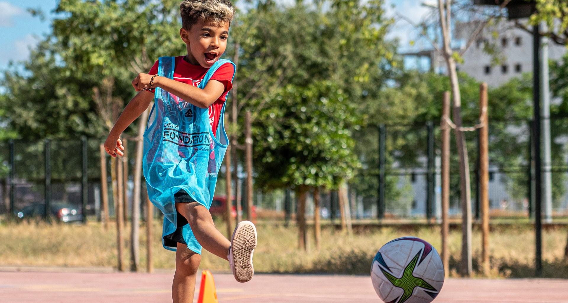 La FIGC sostiene i progetti di UEFA Foundation for Children per i bambini di Gaza