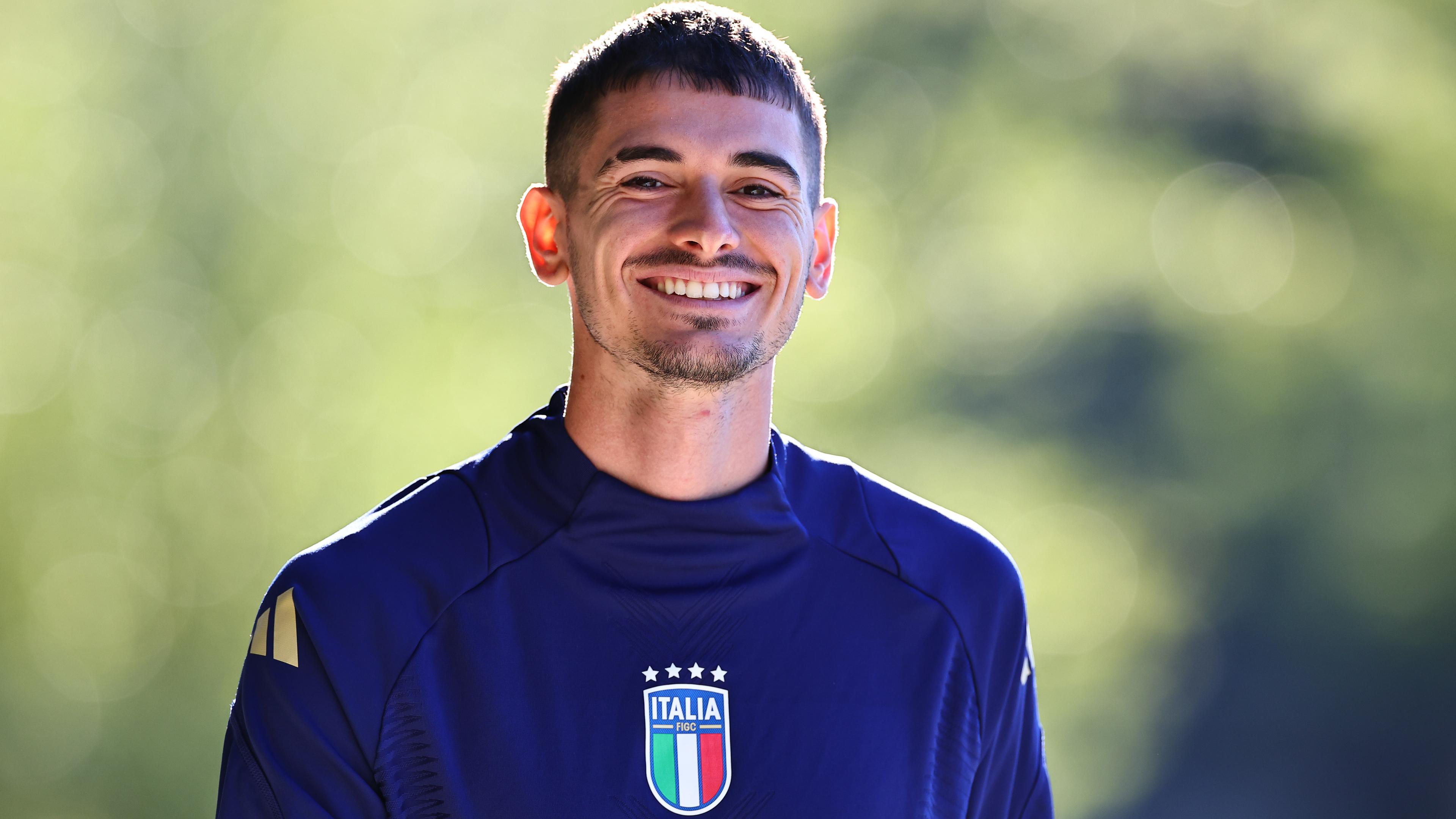Sorrisi e lavoro per l'Under 21 in ritiro in vista della Svezia