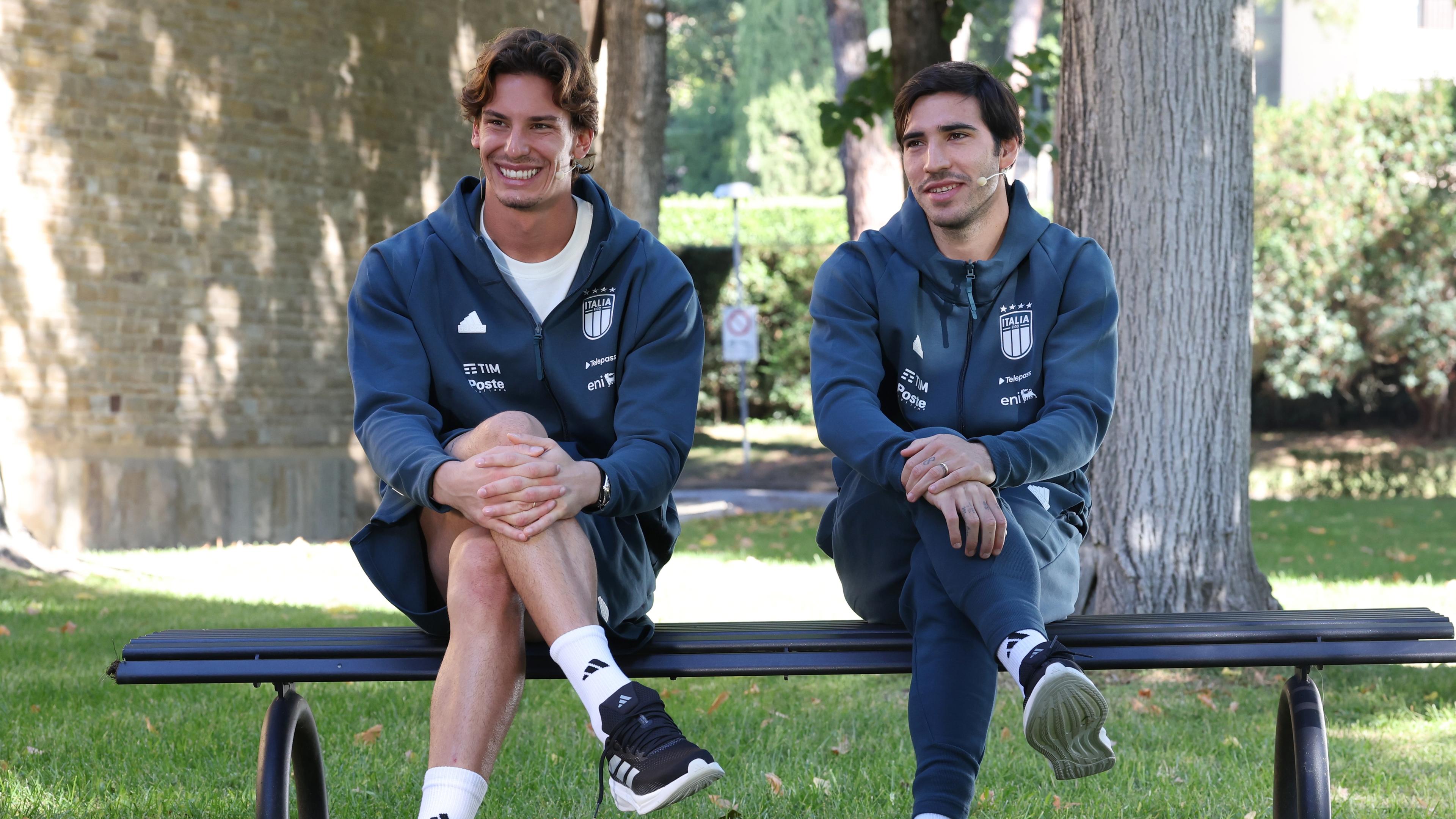 Carnesecchi e Tonali protagonisti di Azzurri Live: “In allenamento grande intensità, abbiamo voglia”