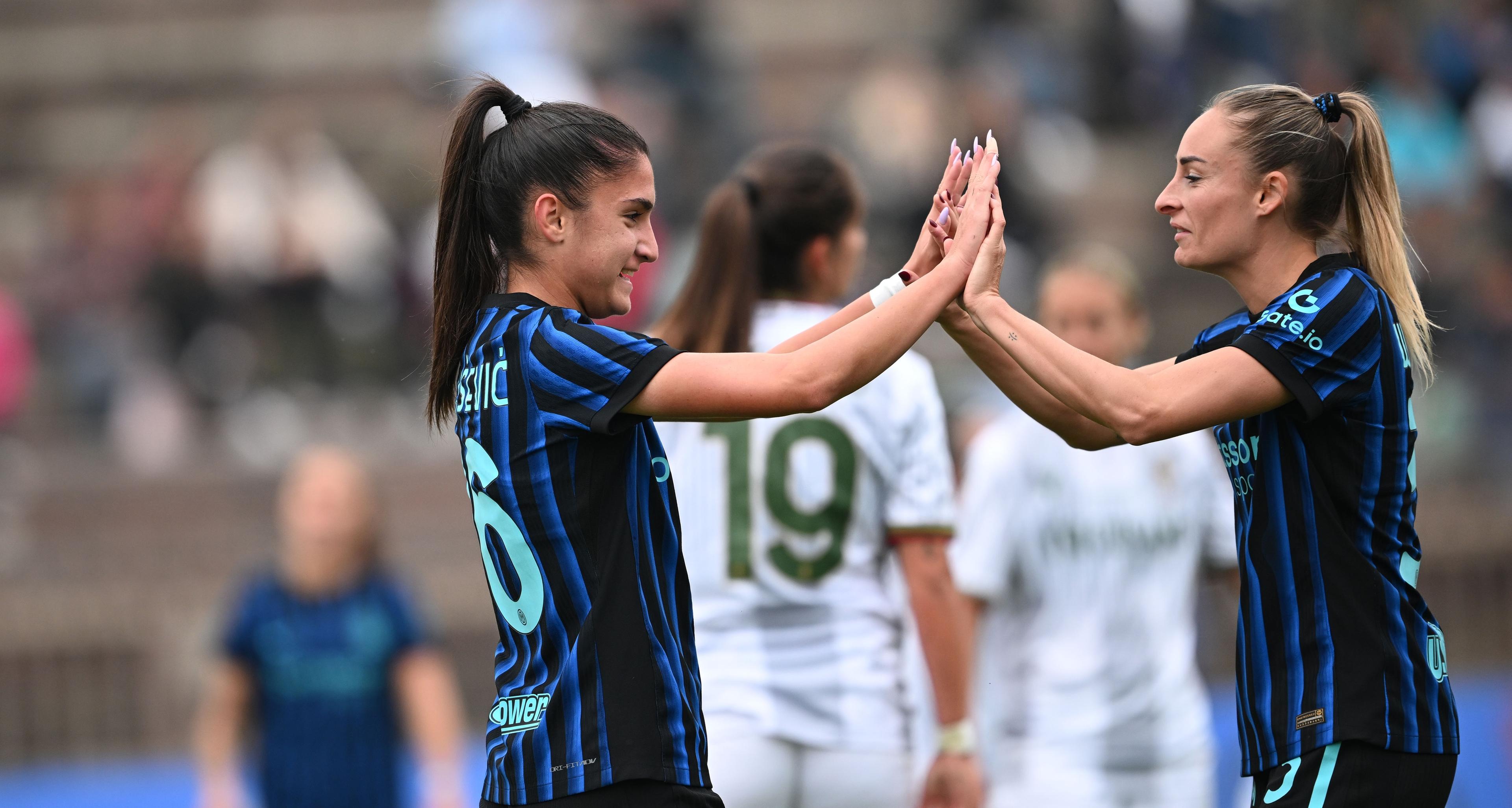 Fiorentina-Inter e Milan-Roma i big match, la Juventus riceve il Como Women. Derby Parma-Sassuolo