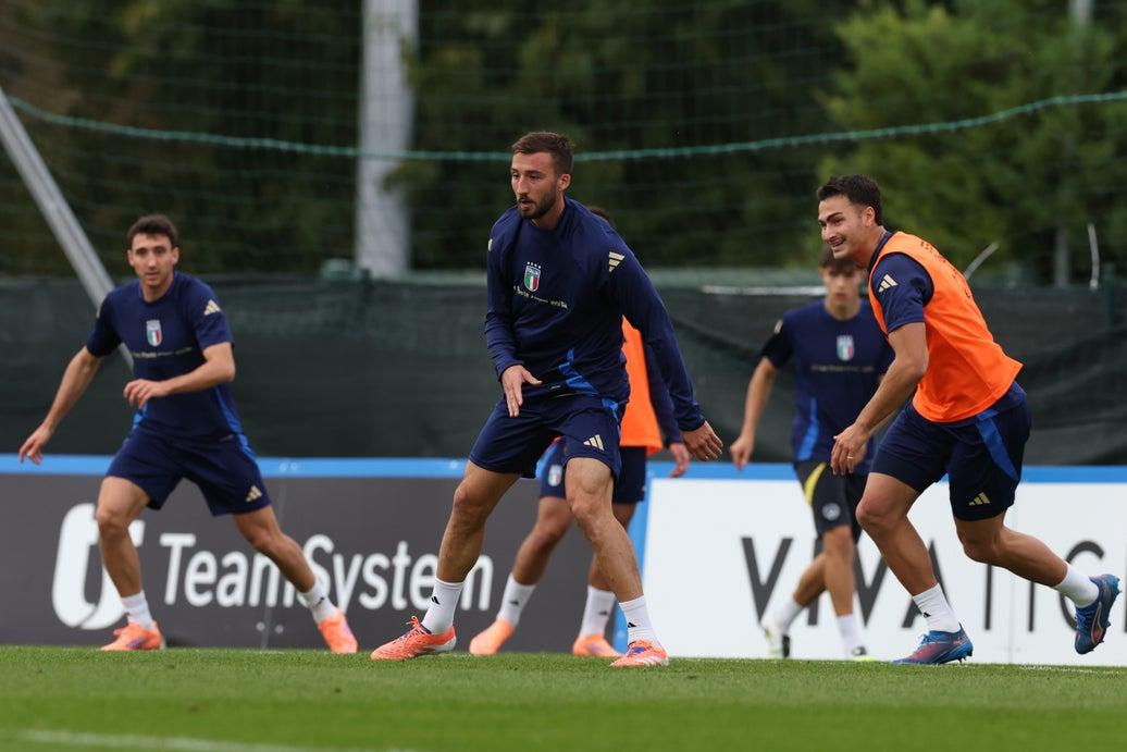 L\\'allenamento degli Azzurri al centro sportivo D. Bruseschi