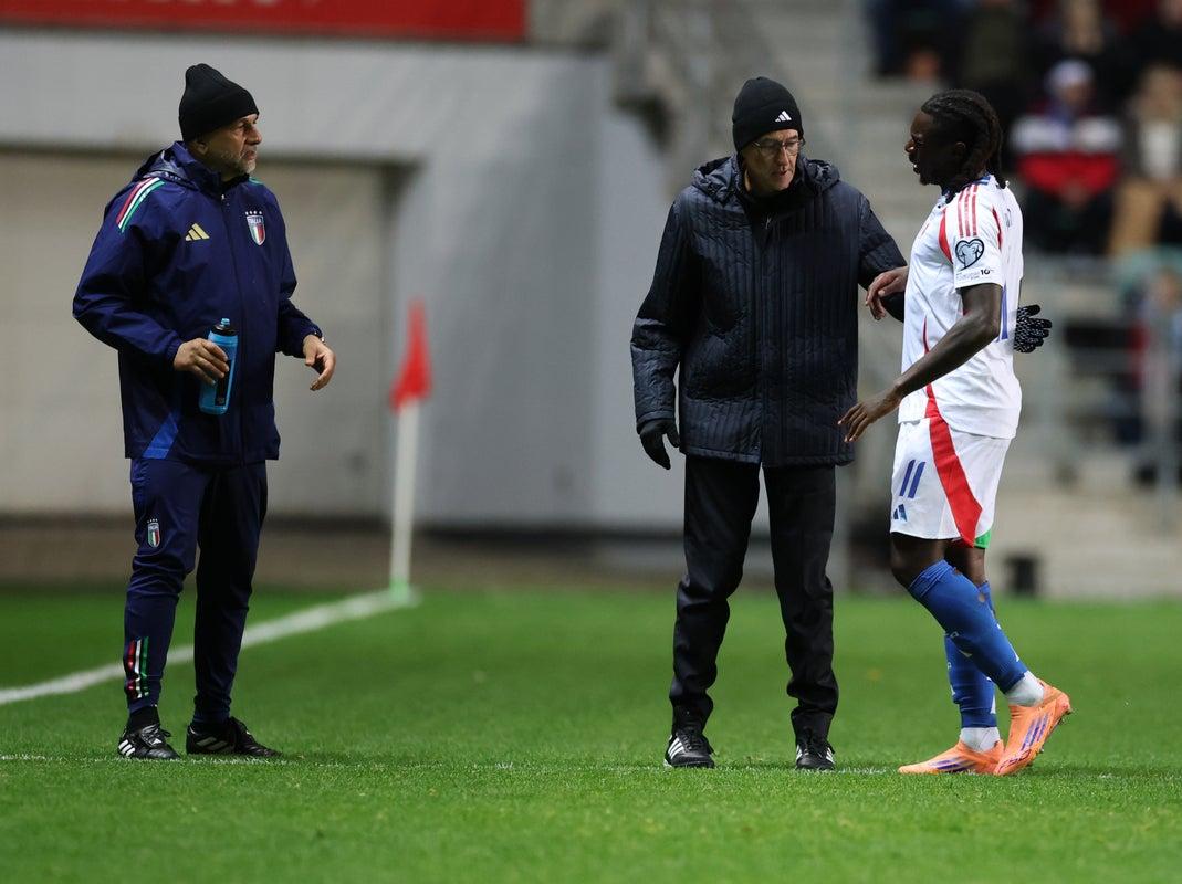 Nel pomeriggio allenamento di rifinitura per gli Azzurri, Moise Kean lascia il raduno