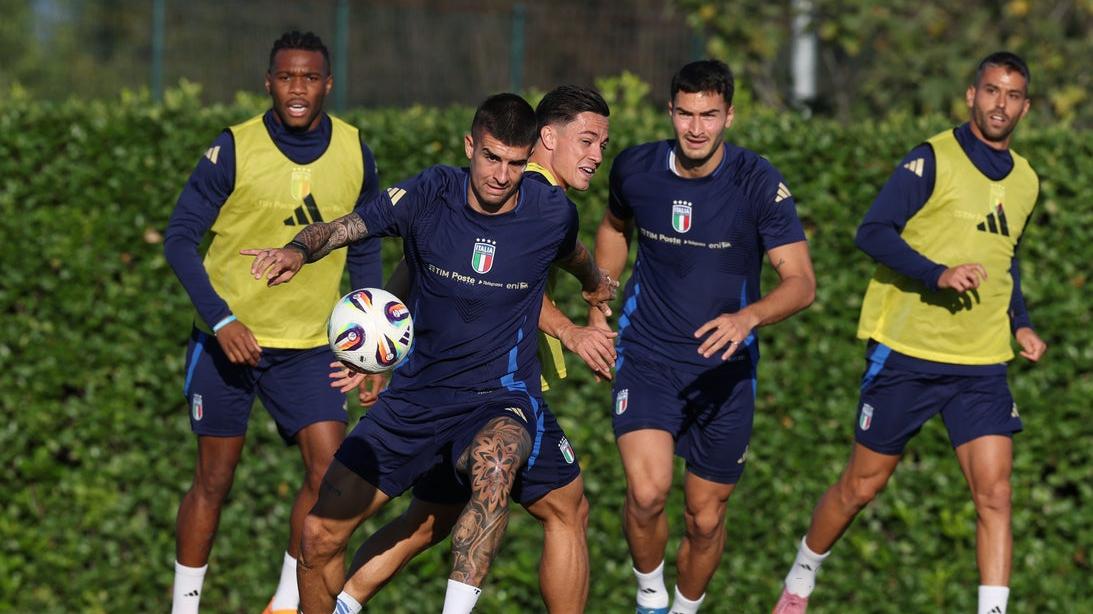 La rifinitura degli Azzurri al centro sportivo 'Dino Bruseschi'