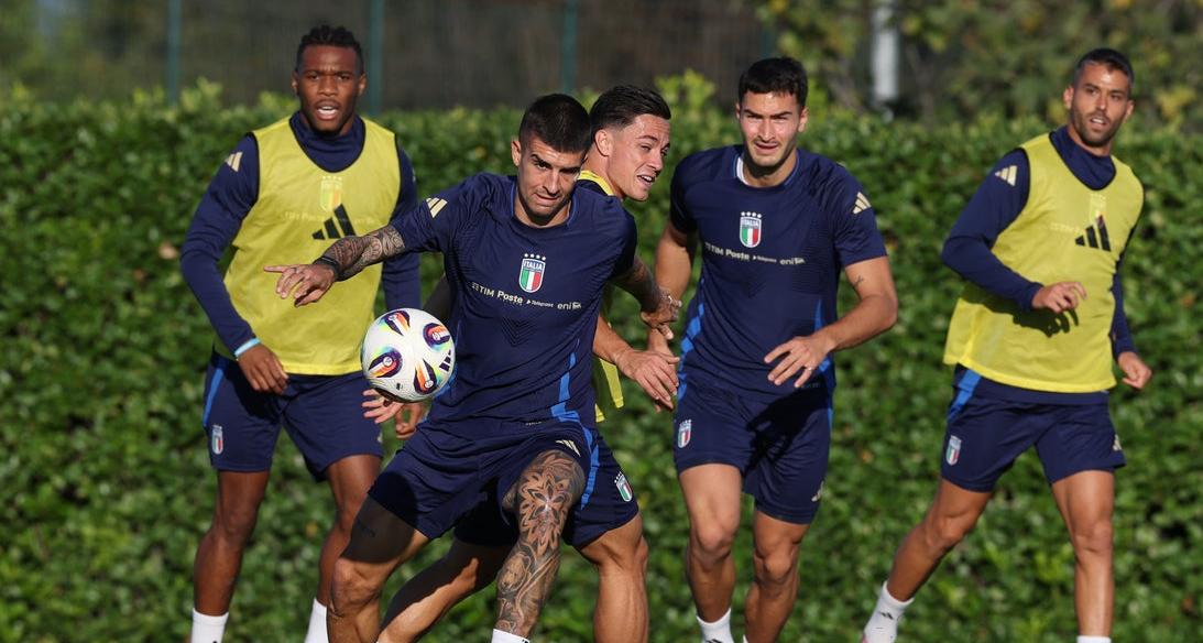 La rifinitura degli Azzurri al centro sportivo 'Dino Bruseschi'