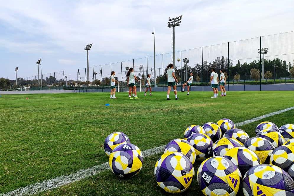 Azzurrine ‘Pronte per il Mondiale’, esordio nel torneo con la Costa Rica. Lo speciale su Vivo Azzurro TV