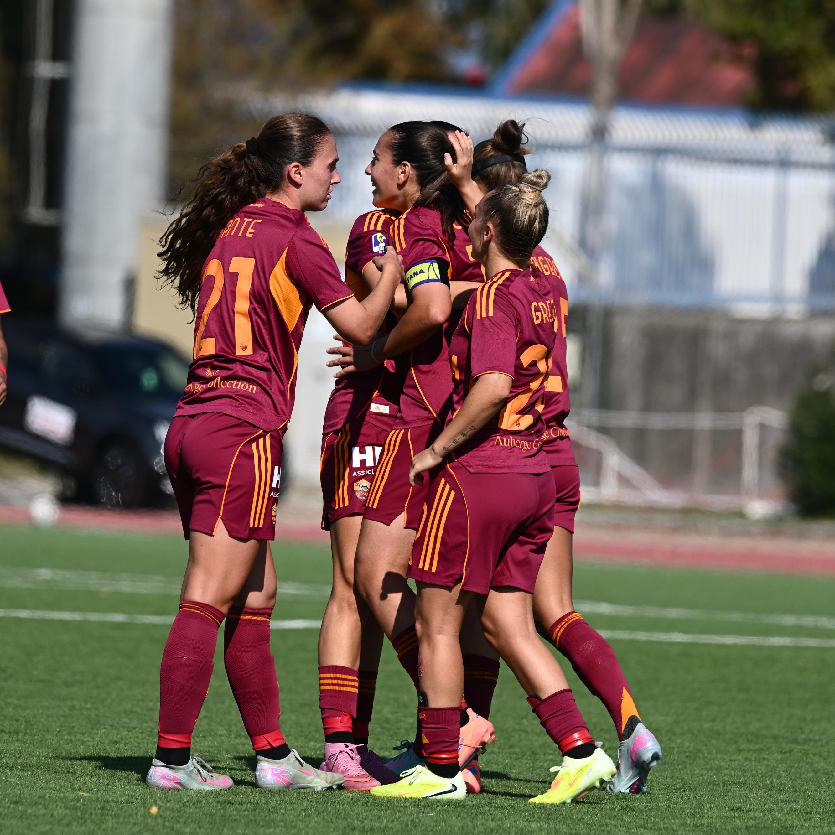 Roma in vetta a punteggio pieno, prima vittoria per la Juventus, il Parma rallenta l’Inter