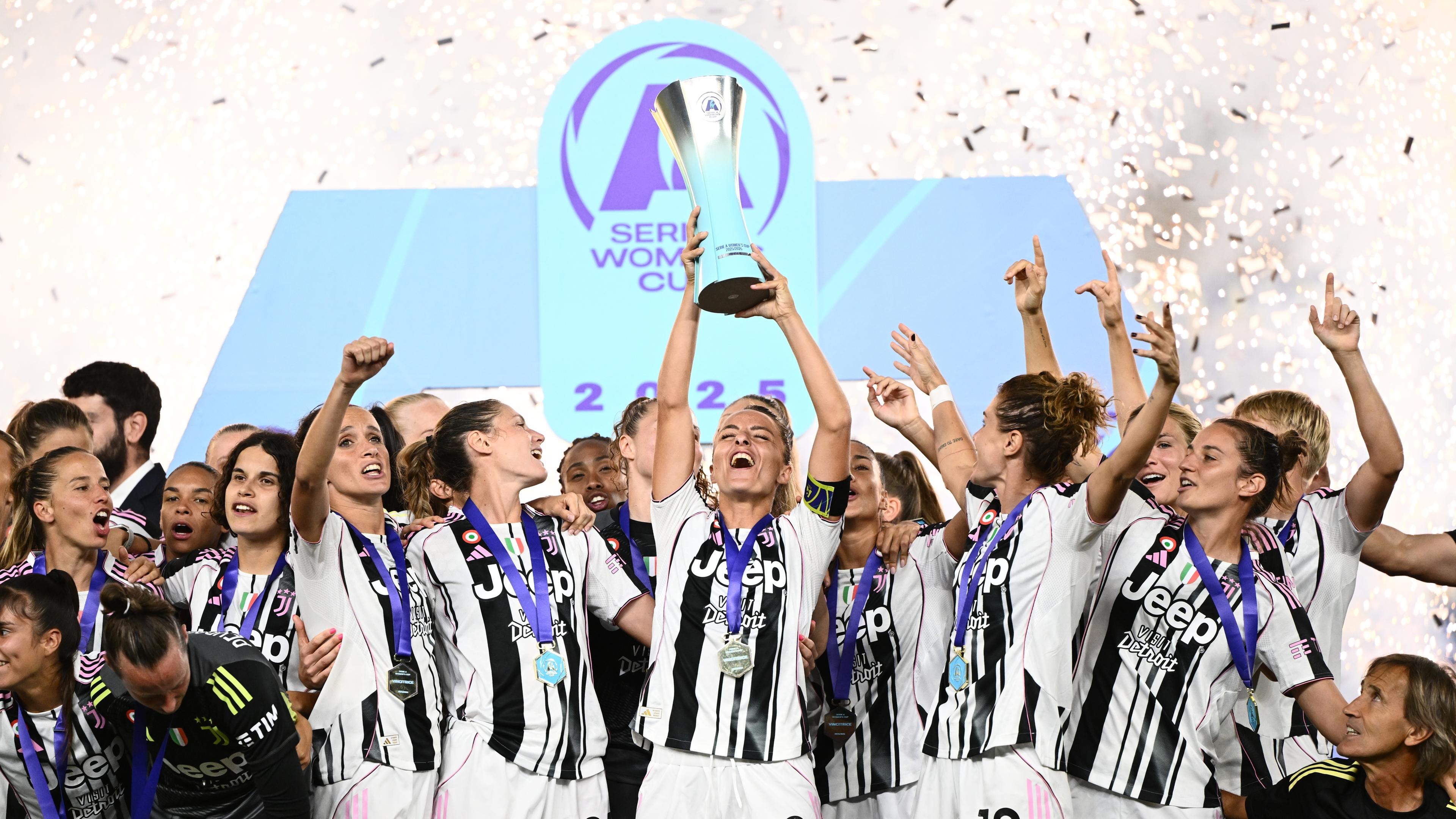 Alla Juventus il primo trofeo della stagione: Roma battuta 3-2