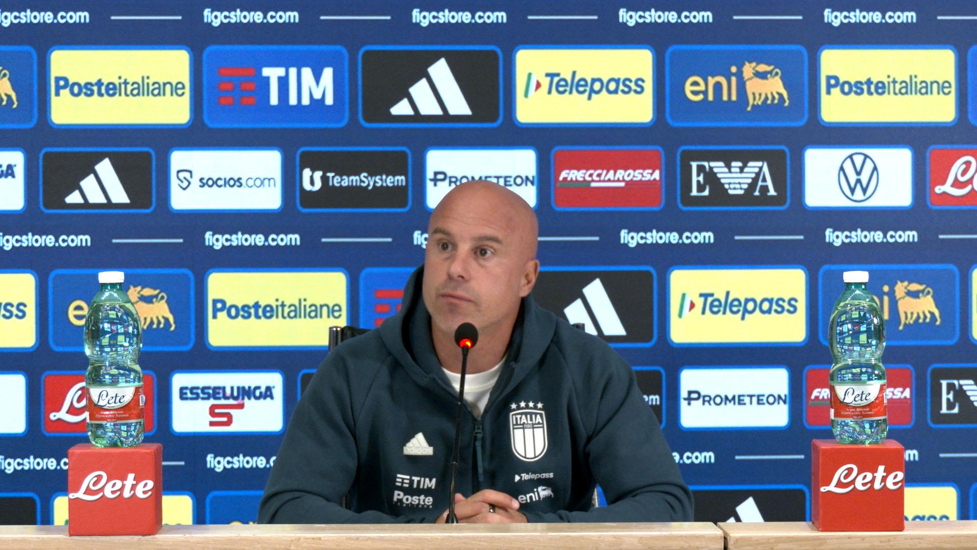Azzurre a Coverciano per preparare i test con Giappone e Brasile. Soncin: “Bellissimo essere qui”
