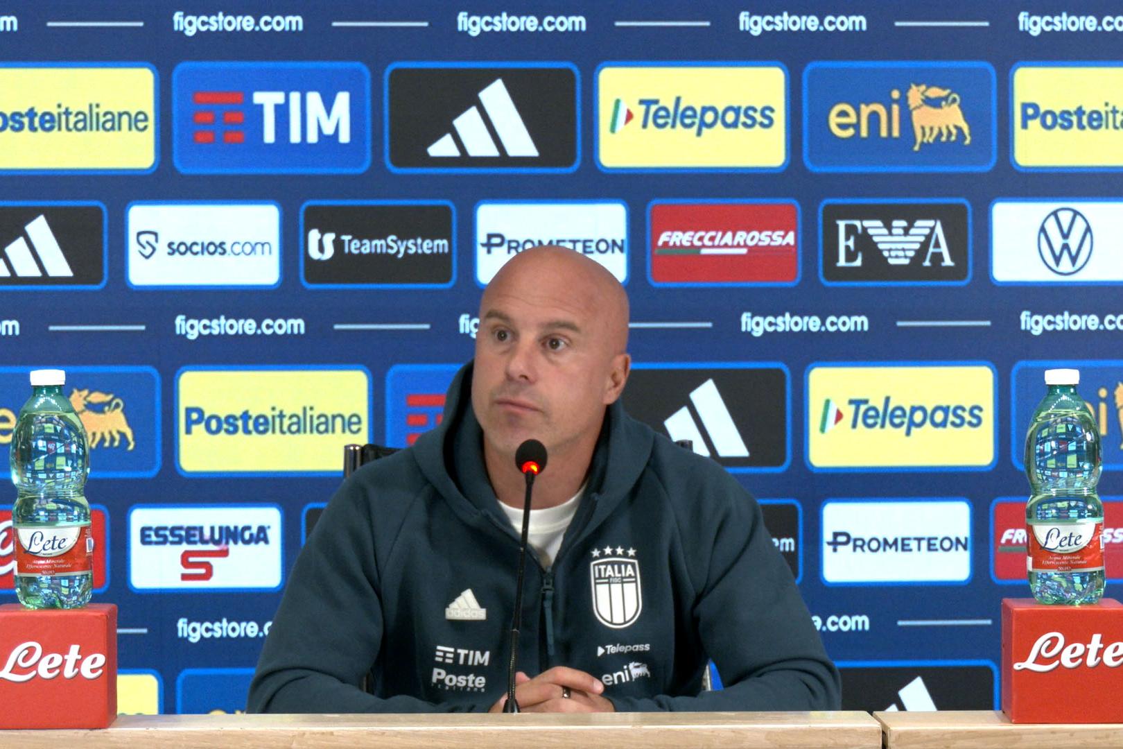 Azzurre a Coverciano per preparare i test con Giappone e Brasile. Soncin: “Bellissimo essere qui”