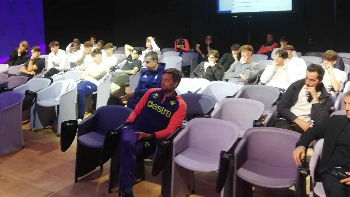 UEFA HatTrick VI: lezione sull'antidoping per i ragazzi della Under 20 della Fiorentina