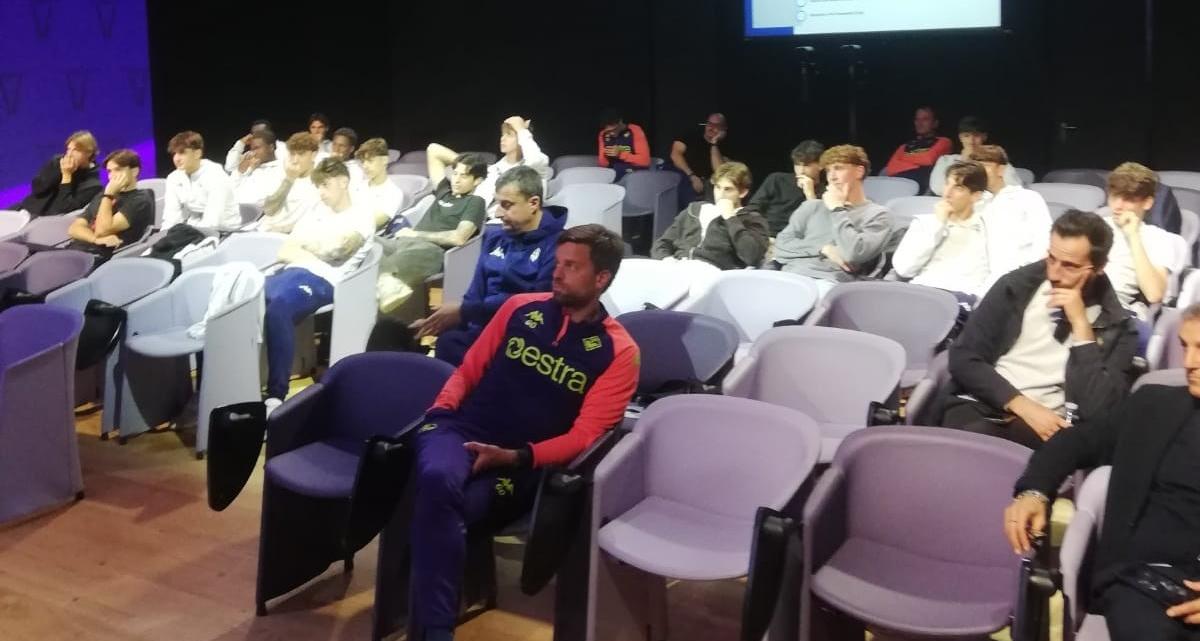 UEFA HatTrick VI: lezione sull'antidoping per i ragazzi della Under 20 della Fiorentina