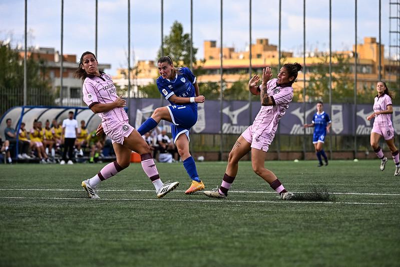 Sabato la sfida ad alta quota tra Cesena e Brescia. Il Como 1907 a caccia della sesta vittoria di fila