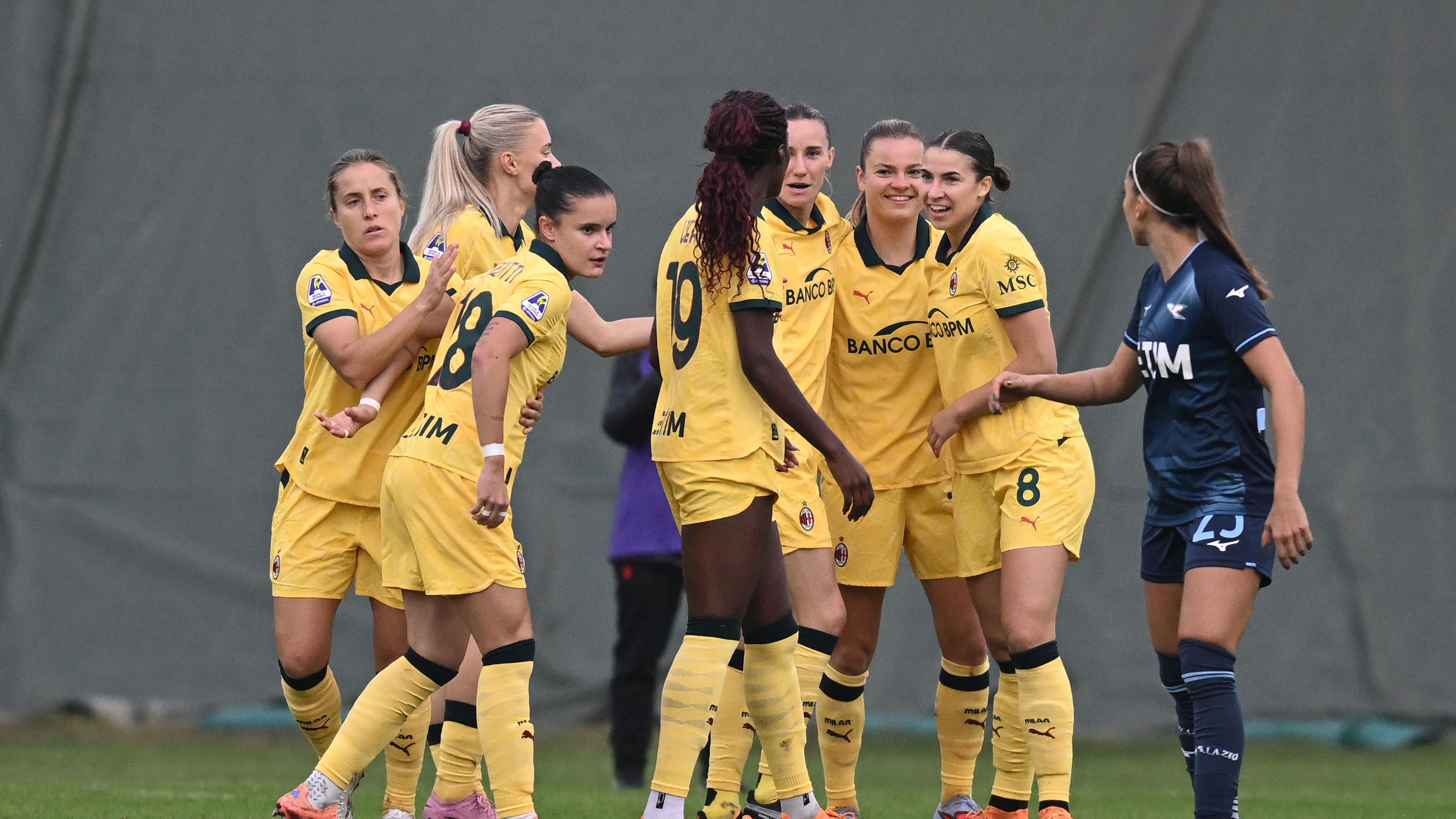 È un Milan scatenato, Lazio battuta 4-2. Sorriso Como col 2-1 al Genoa, 1-1 tra Parma e Napoli