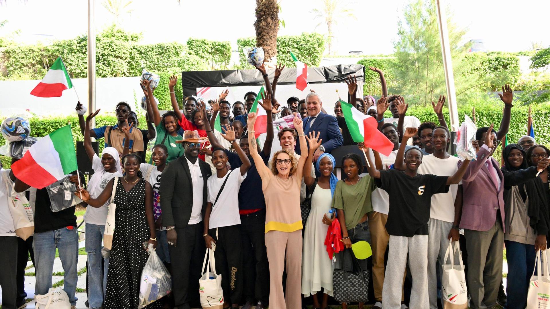 Towards an ‘Olympic’ 2026: FIGC donates shirts and footballs to young Senegalese players
