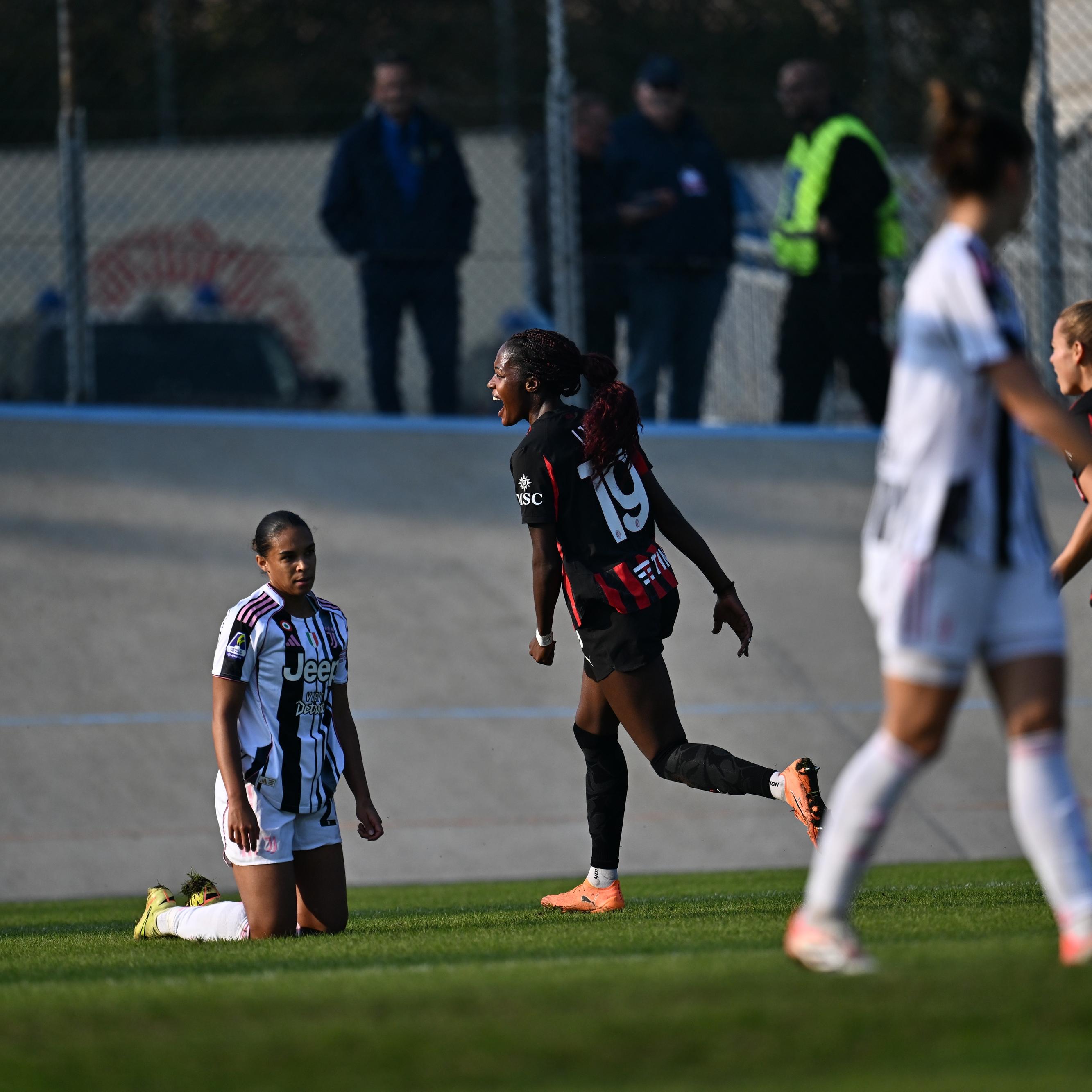 Milan da applausi: regola 2-1 la Juventus e sale al 3° posto. Inter, da 2-0 a 2-2 col Sassuolo