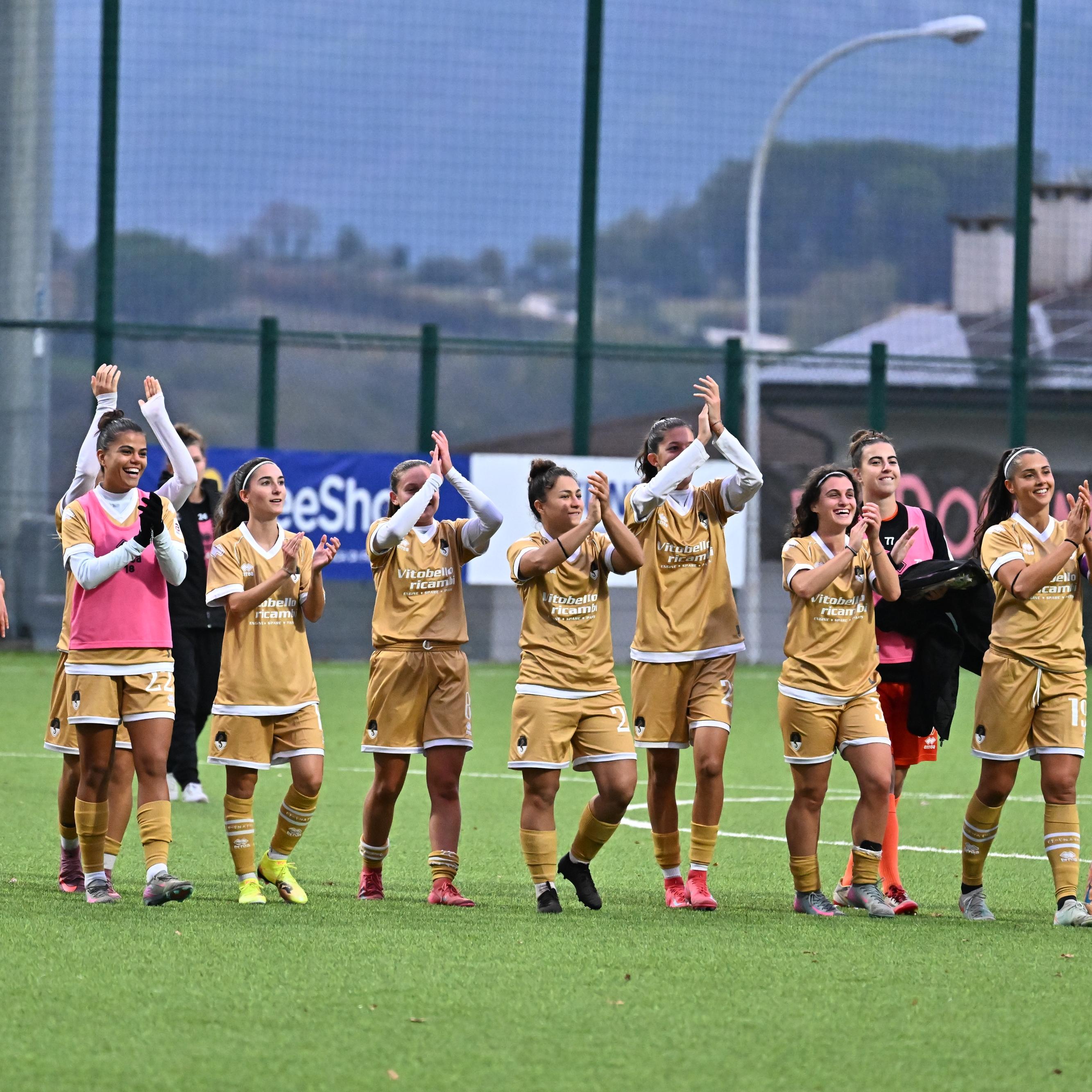 Il Cesena non sbaglia e si prende il primo posto a +2 sul Como 1907, Lumezzane terzo