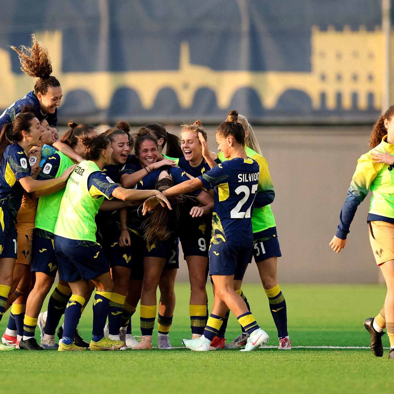 Primo stop stagionale per il Como: Colombo trascina il Verona
