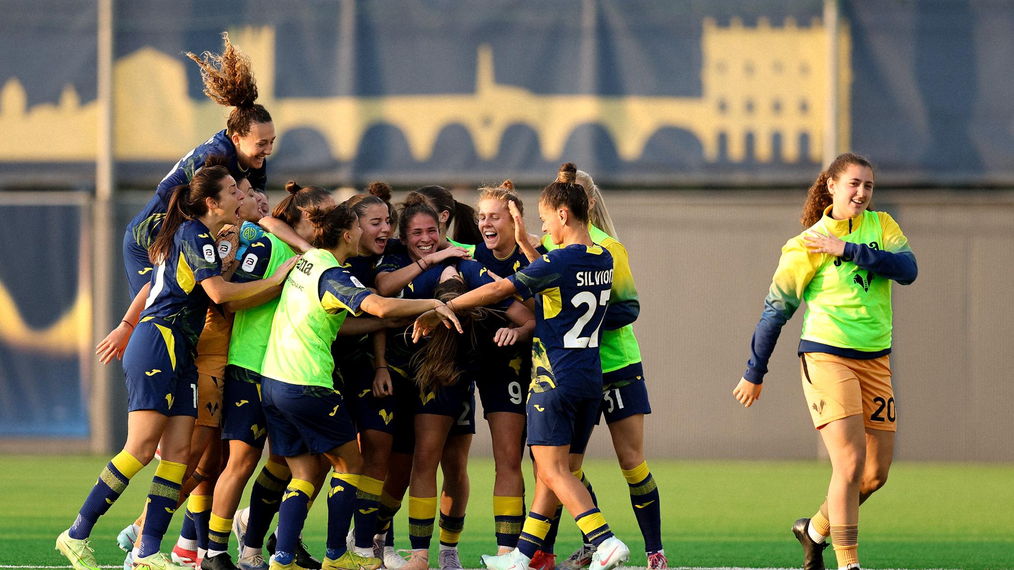 Primo stop stagionale per il Como: Colombo trascina il Verona