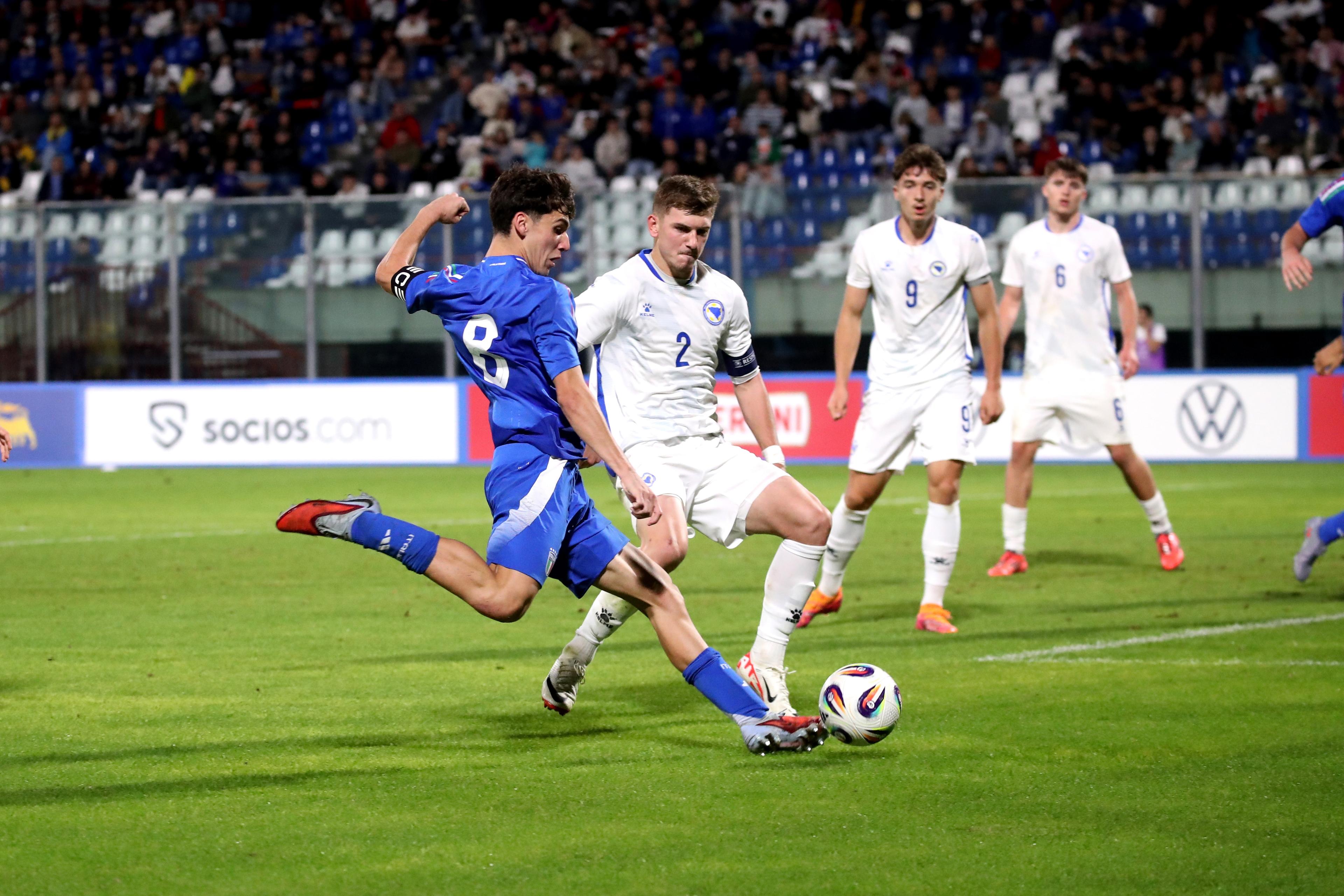 L’Italia sbatte due volte sulla traversa. Con la Bosnia è 0-0, martedì c’è la Polonia: in palio un posto nella fase élite