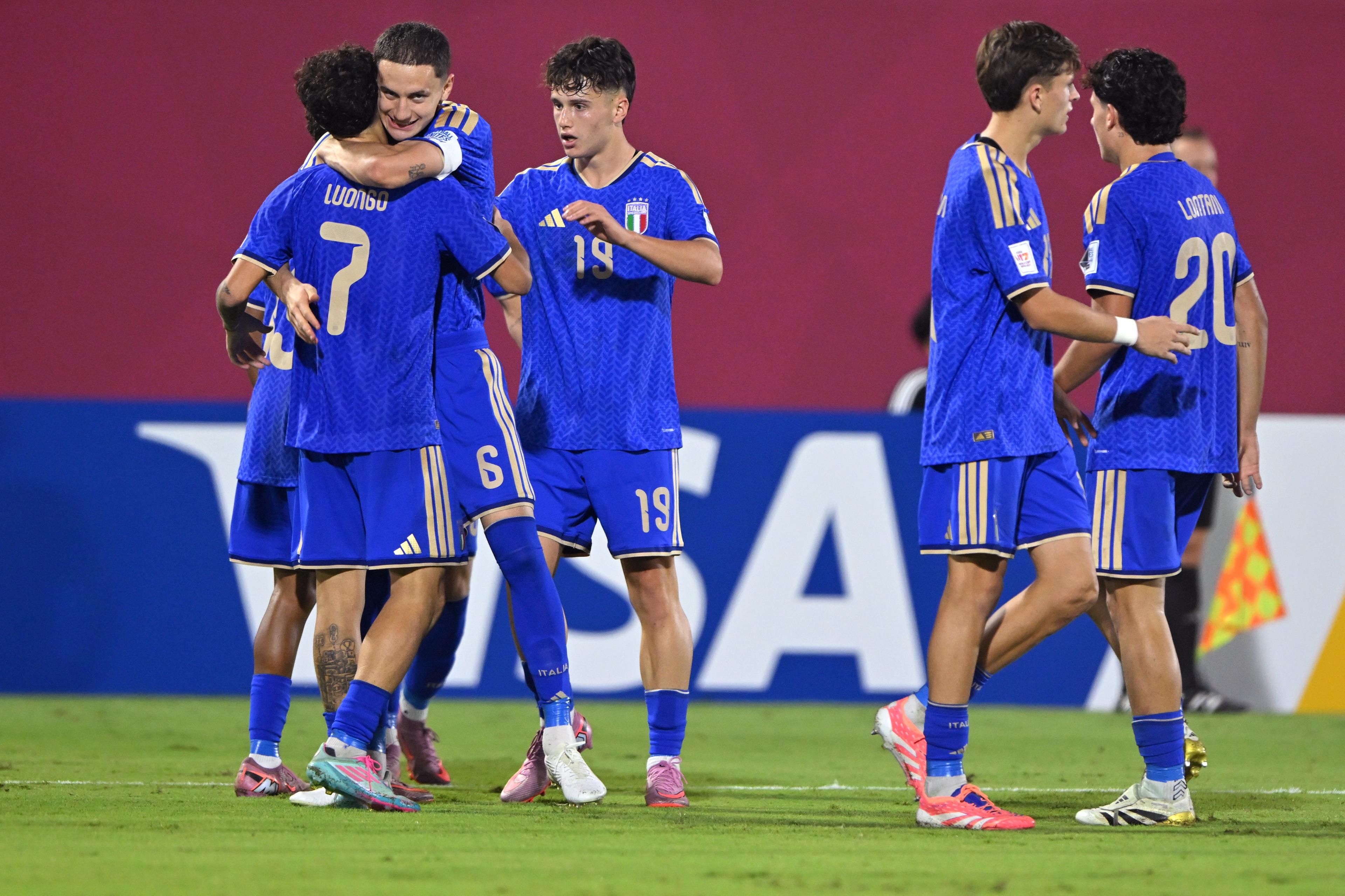 Azzurrini impeccabili: 2-0 alla Cechia nei sedicesimi. Il 18 novembre c’è l’Uzbekistan