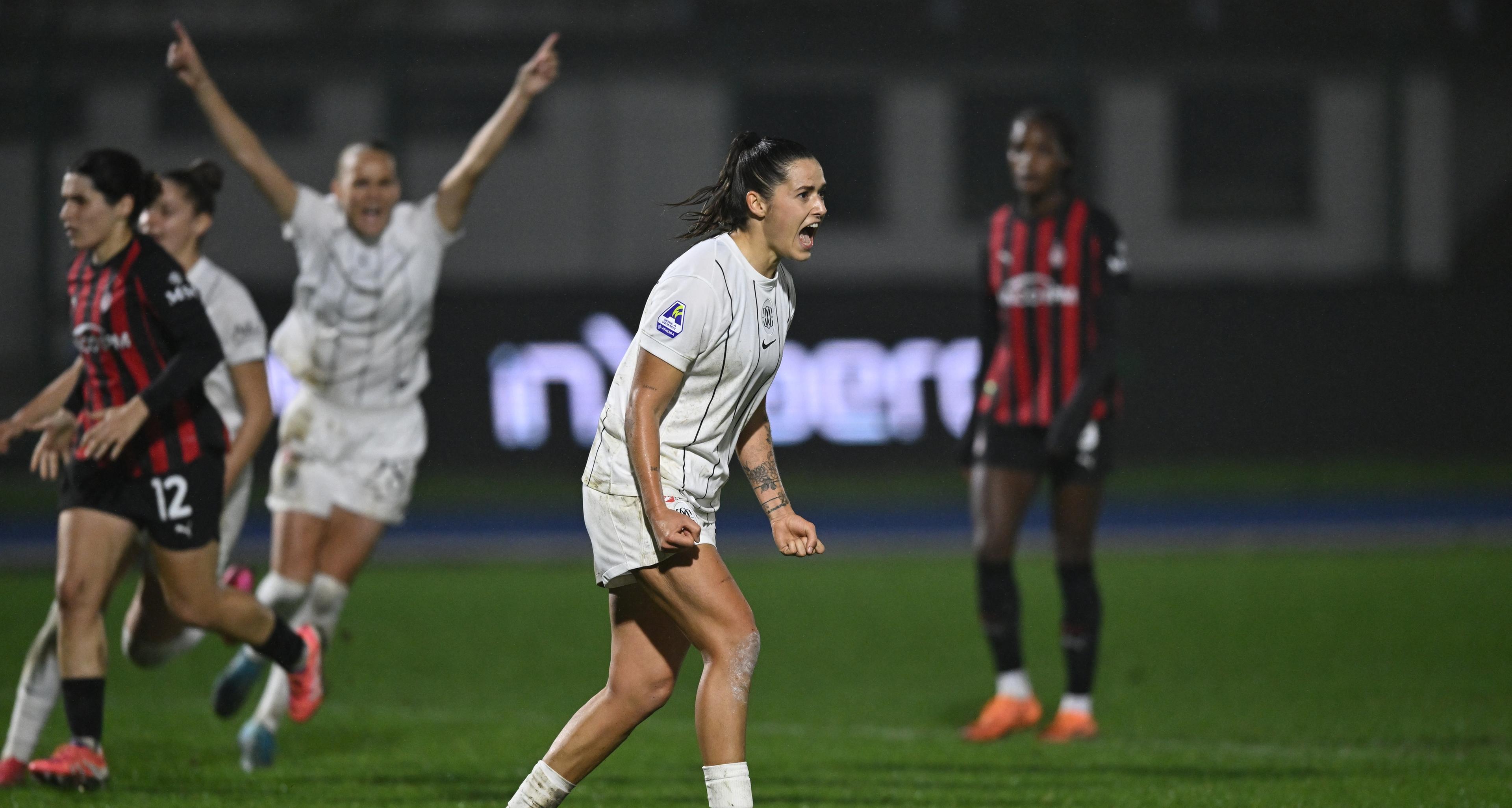 Serie A Women Athora - Il Como sogna: 1-0 al Milan e primato. Storico hurrà della Ternana, domenica Roma-Lazio