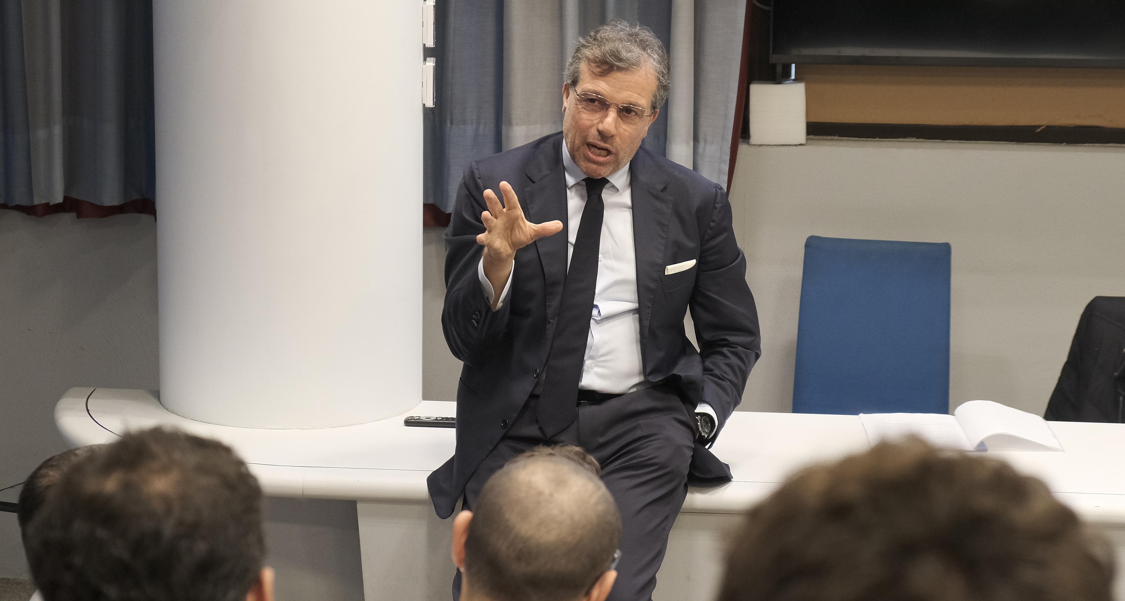 Giuntoli in cattedra a Coverciano al corso per Ds: “Il nostro mestiere è sempre più difficile”