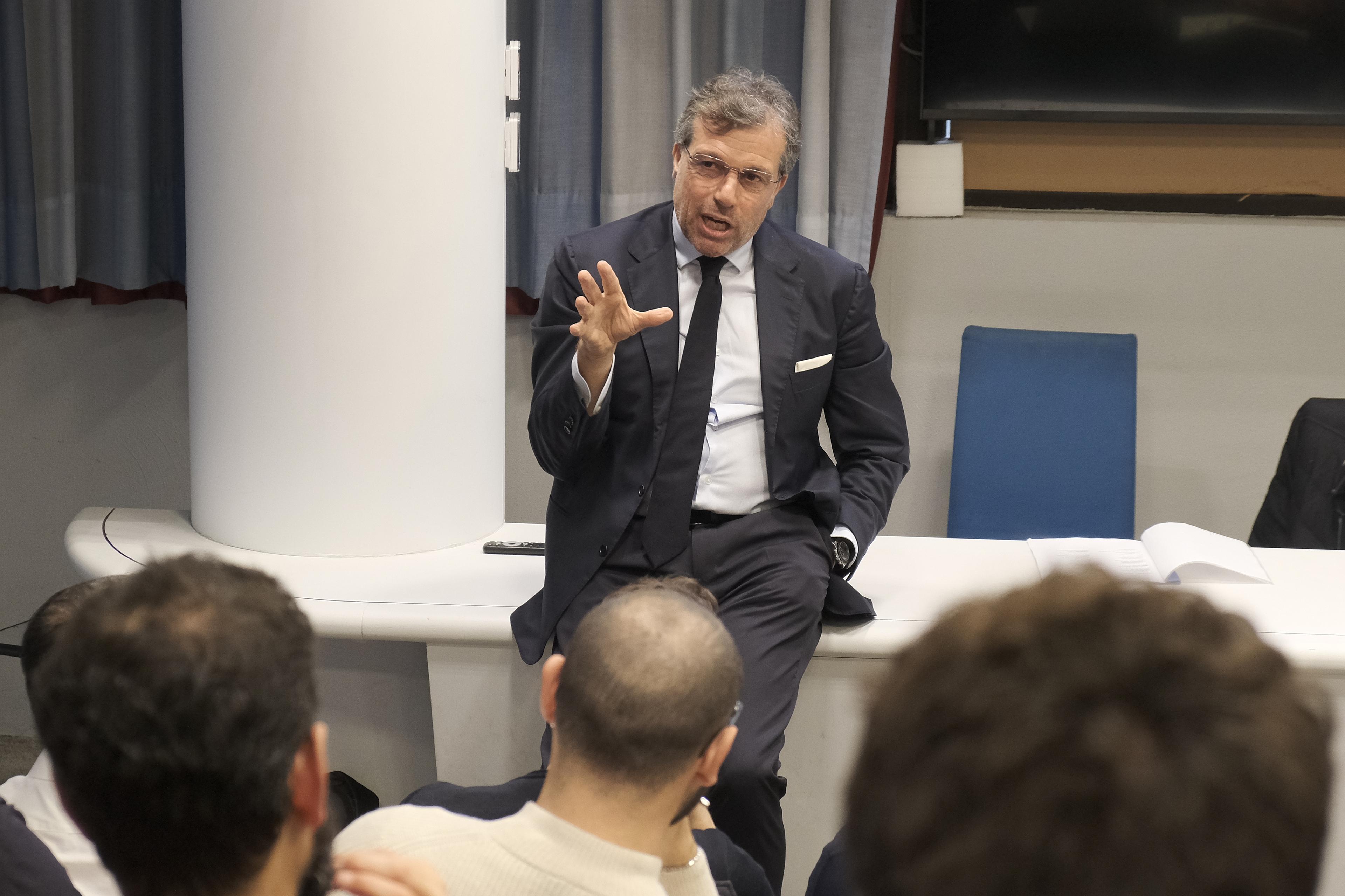 Giuntoli in cattedra a Coverciano al corso per Ds: “Il nostro mestiere è sempre più difficile”